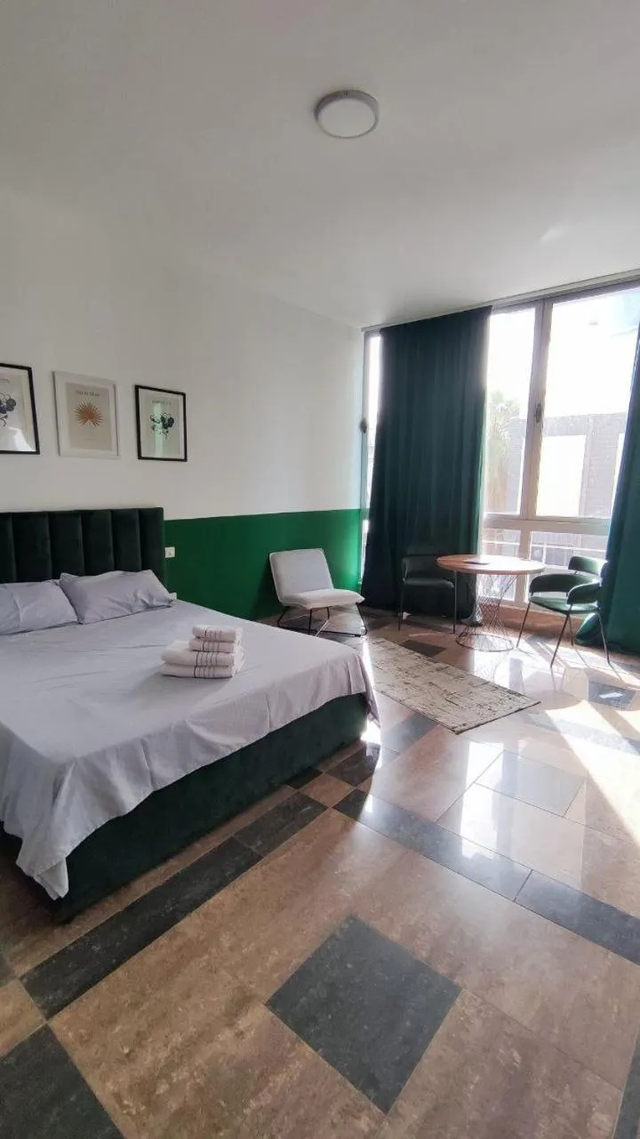 Bed in Cactus Apartments