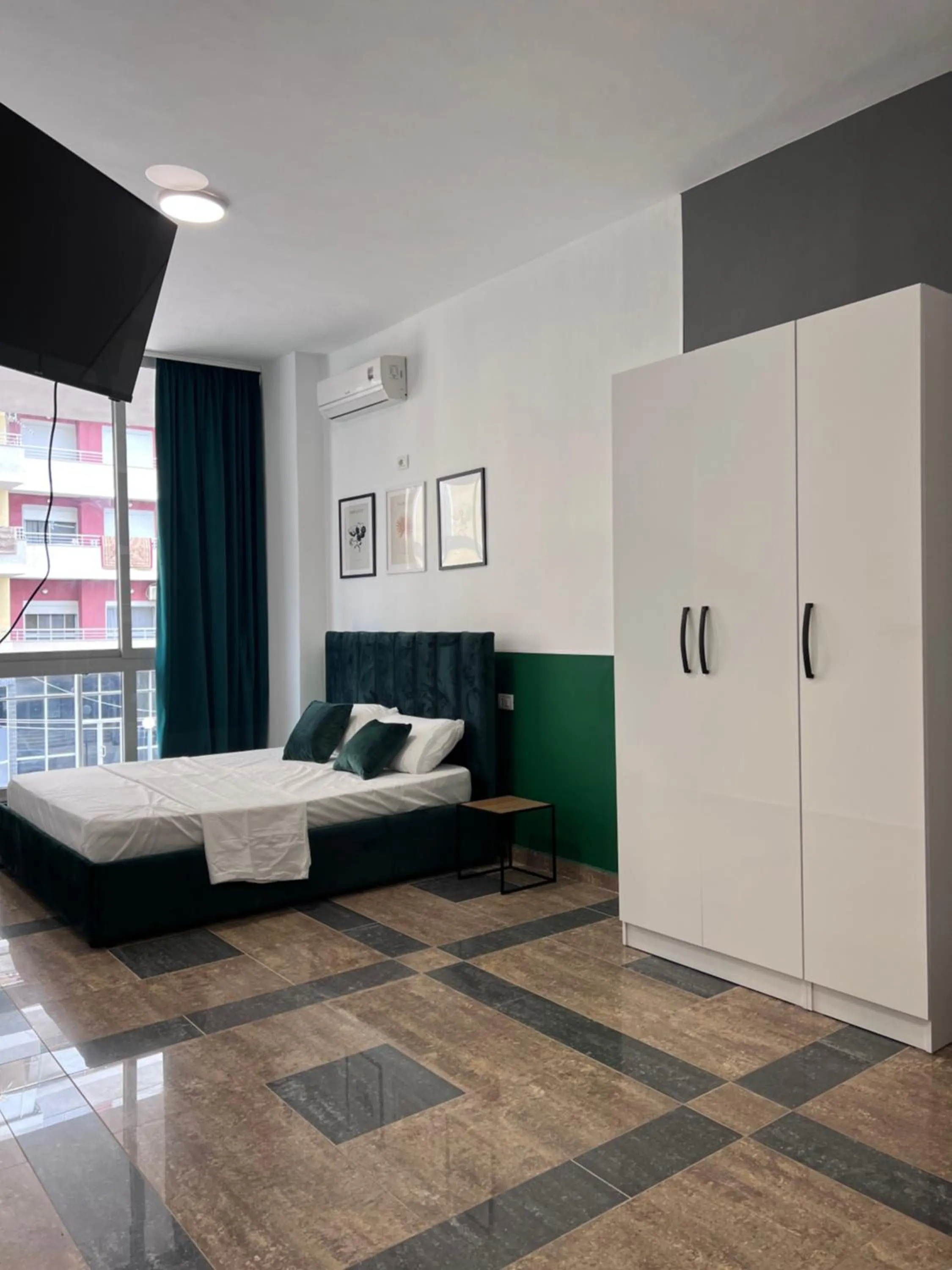 Bed in Cactus Apartments