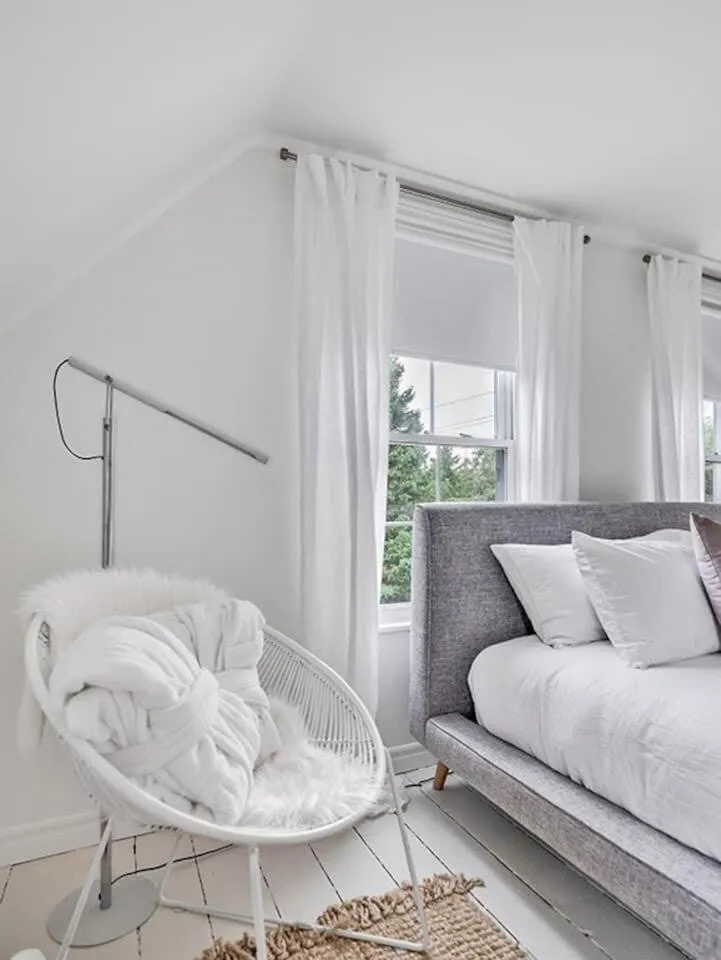 Bed in The Gem - Beautiful farmhouse with hot tub