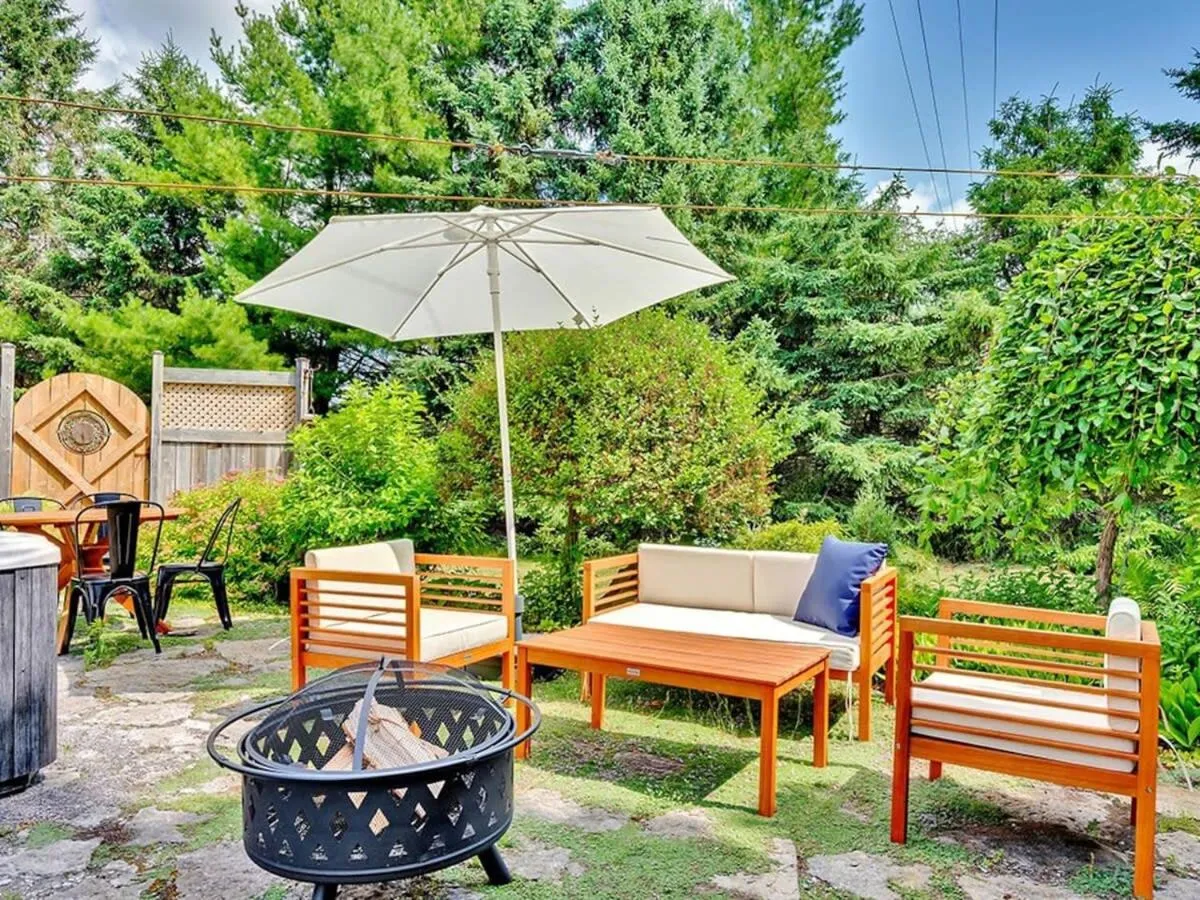 The Gem - Beautiful farmhouse with hot tub