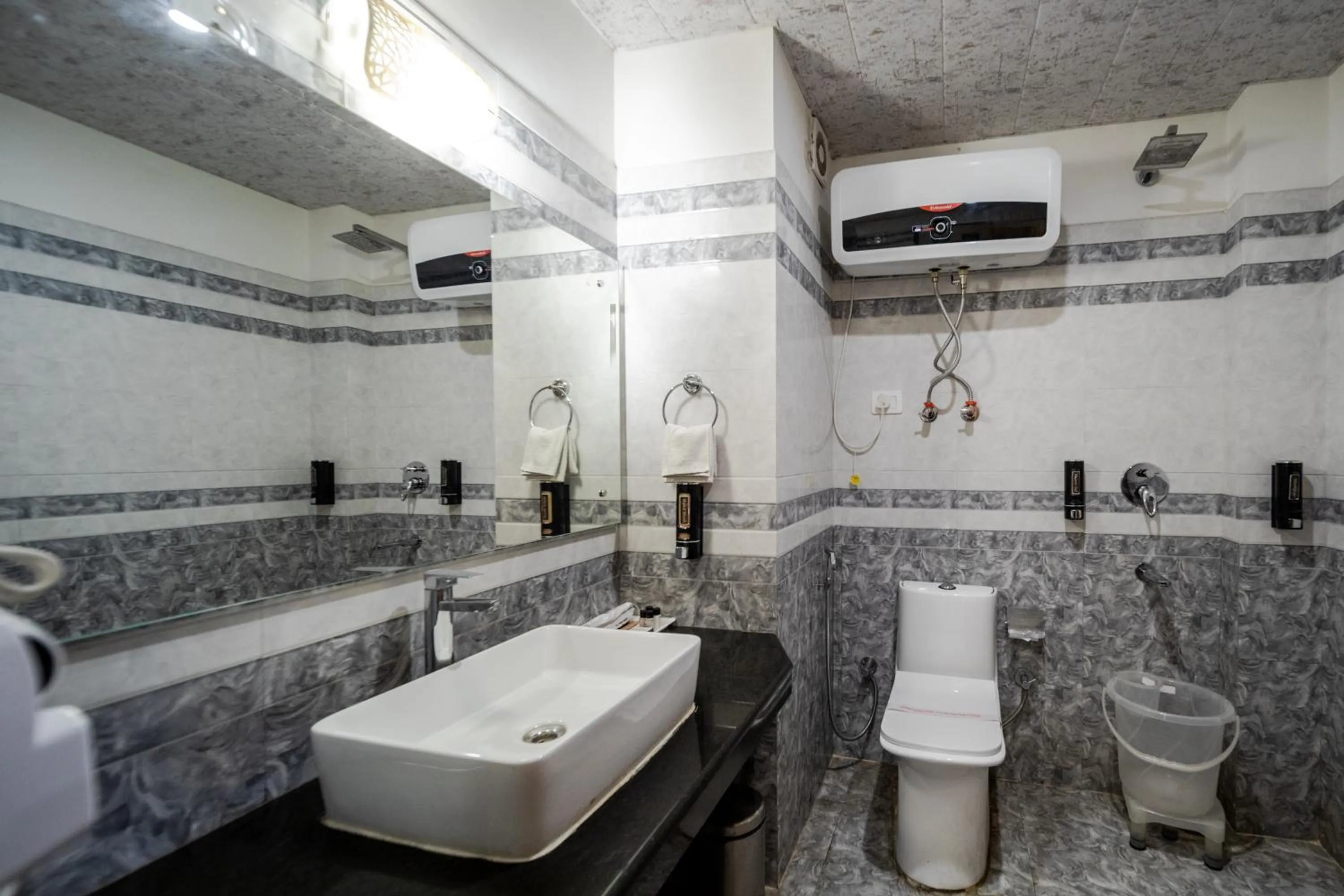 Shower in Hill River Resort By West Western -Property of the Year 2024-25 - Central Heated & Air Cooled, Near Mall Road