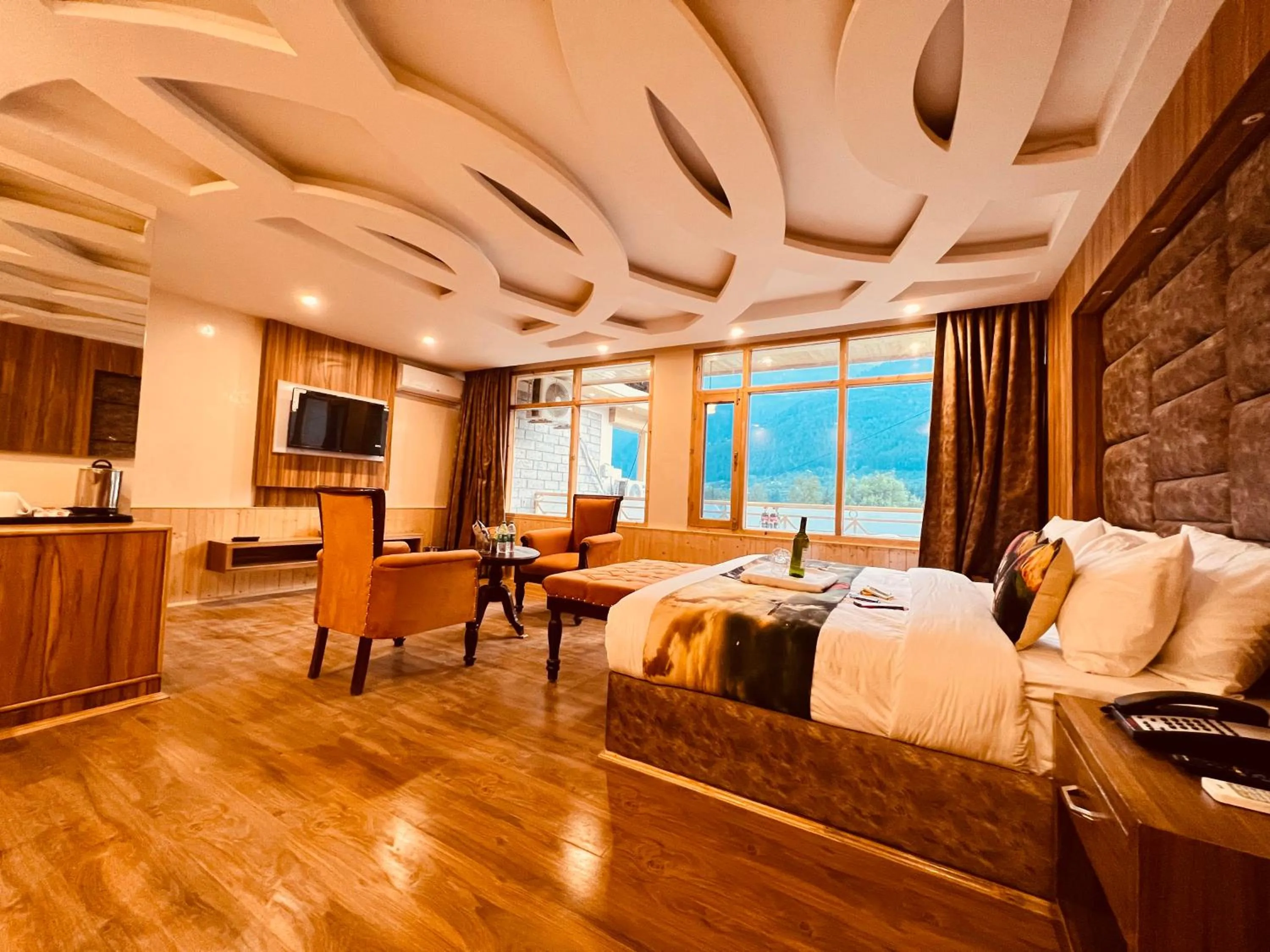 Photo of the whole room, Bed in Hill River Resort By West Western -Property of the Year 2024-25 - Central Heated & Air Cooled, Near Mall Road