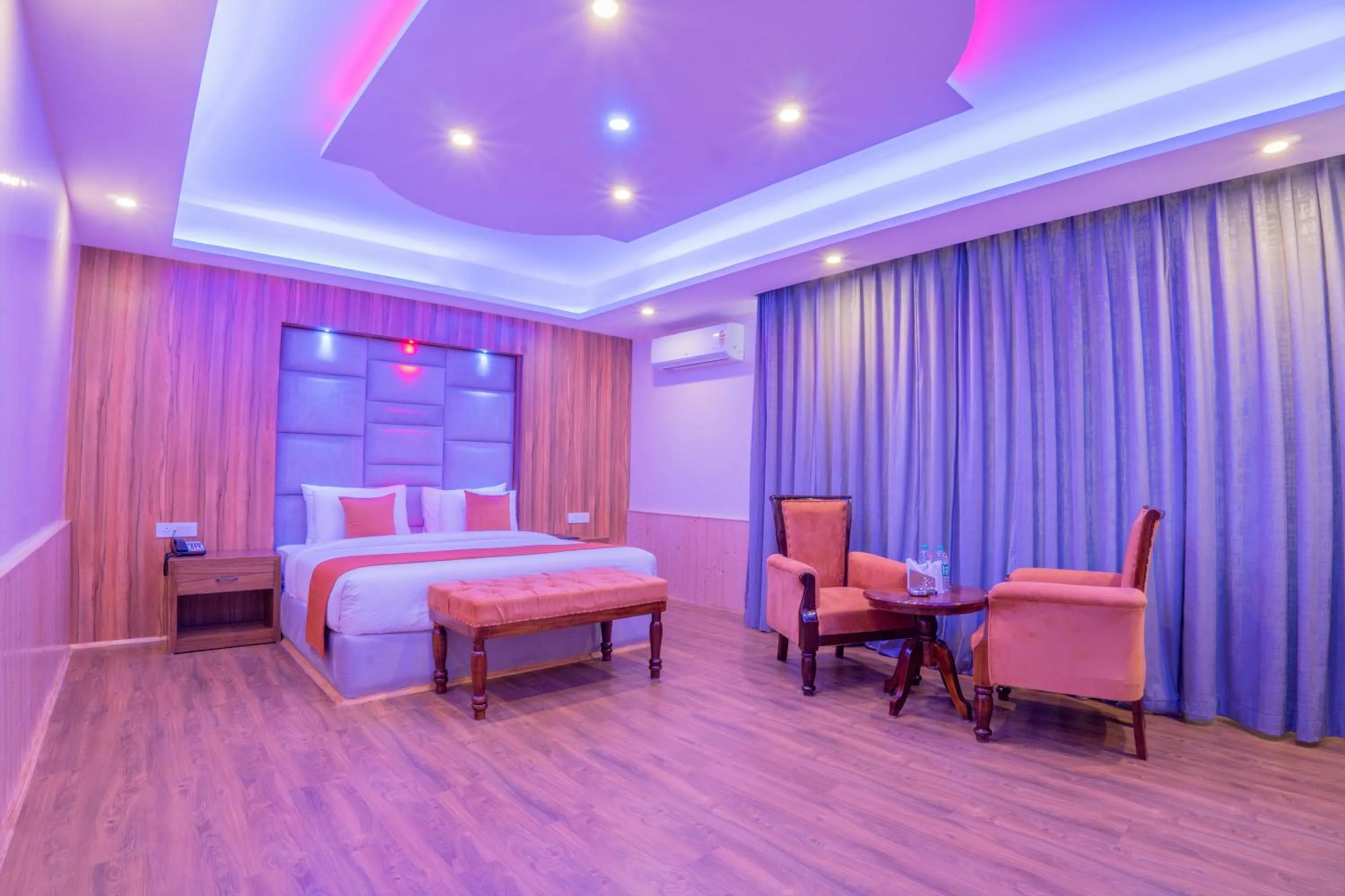 Photo of the whole room, Bed in Hill River Resort By West Western -Property of the Year 2024-25 - Central Heated & Air Cooled, Near Mall Road