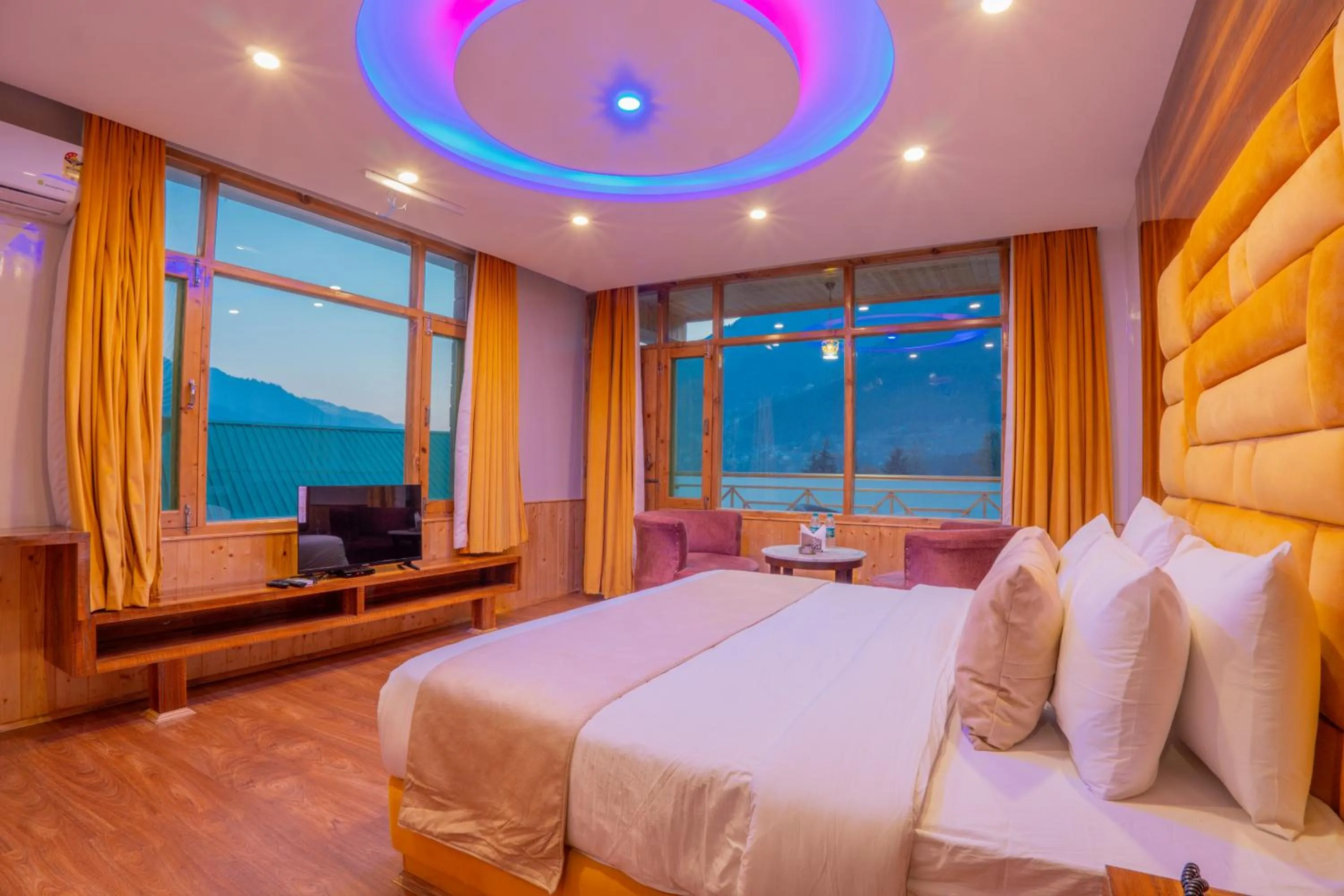 Bedroom, Bed in Hill River Resort By West Western -Property of the Year 2024-25 - Central Heated & Air Cooled, Near Mall Road