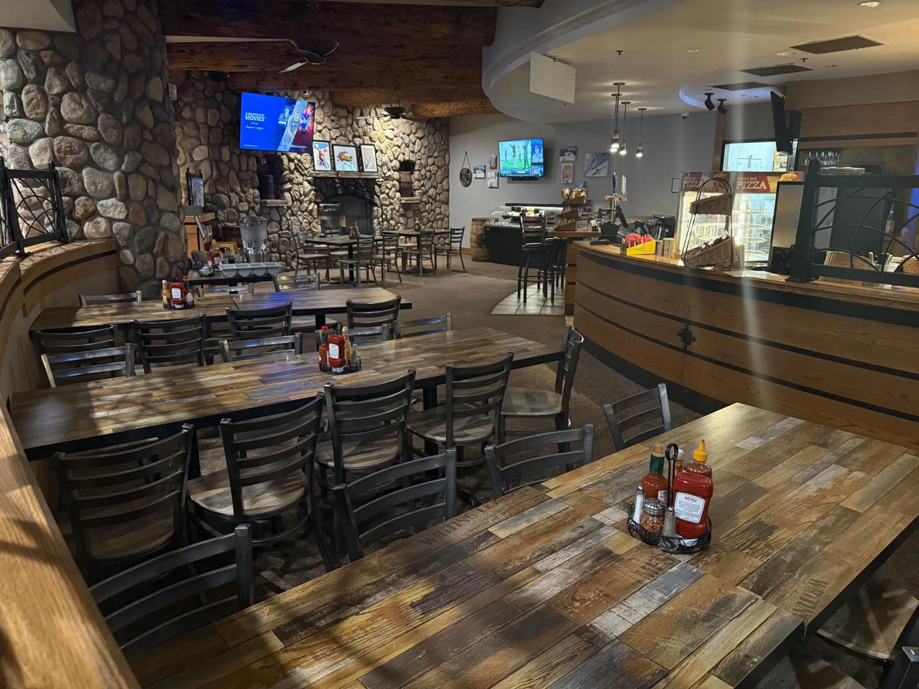 Restaurant/places to eat in Grand Lodge