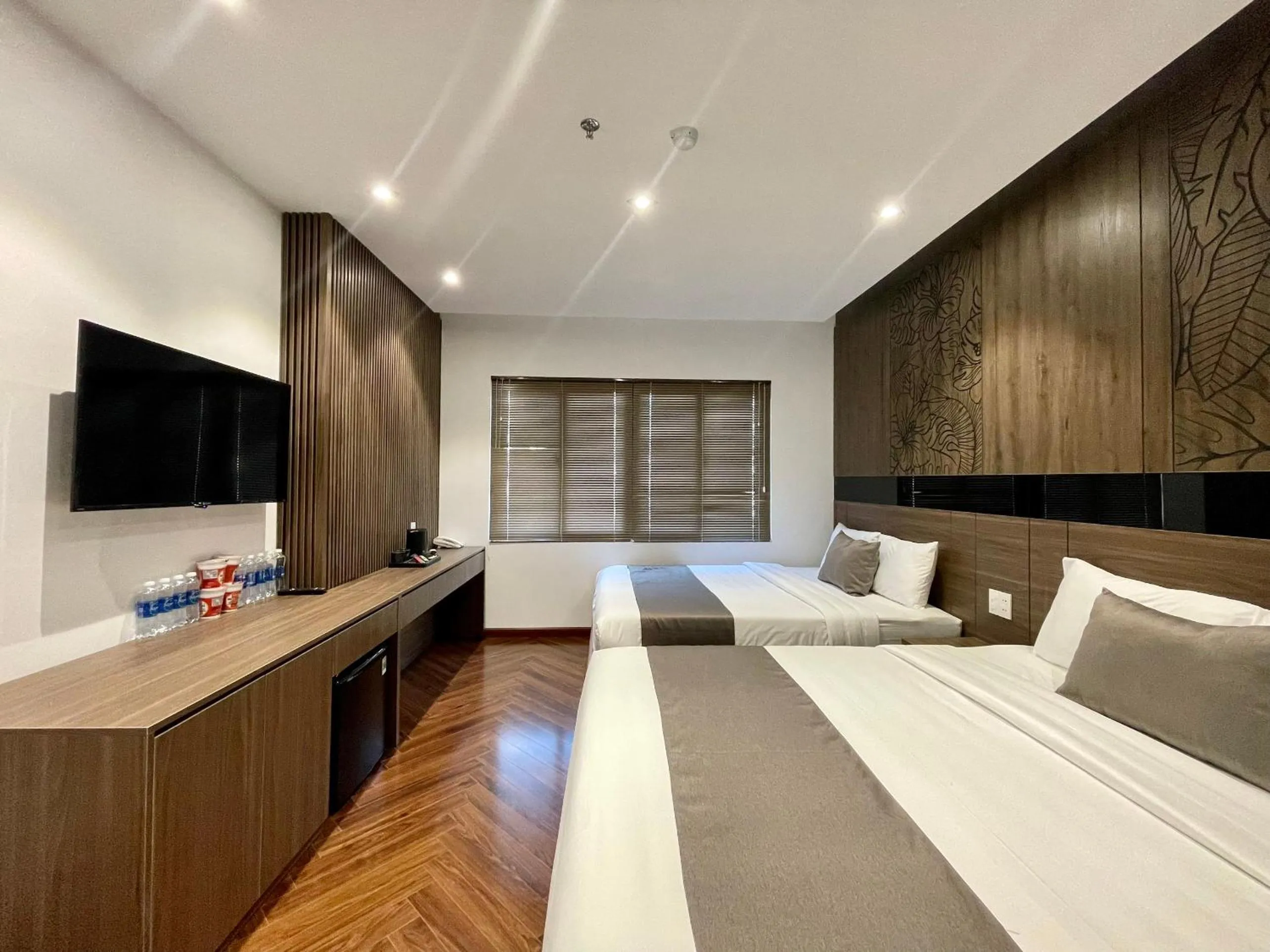 Communal lounge/ TV room, Bed in Hải Long Hotel 2