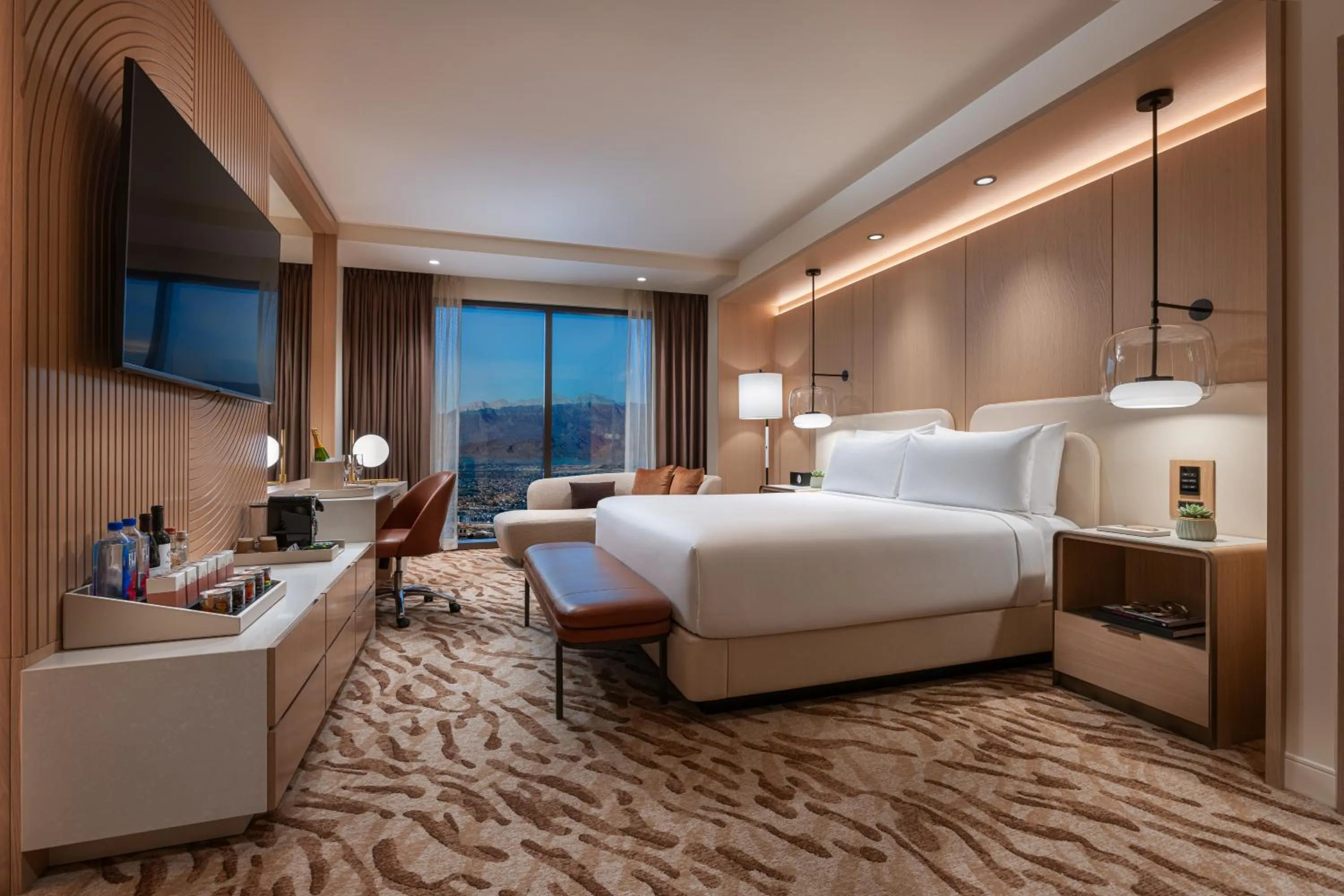 Bedroom, Bed in Durango Casino & Resort