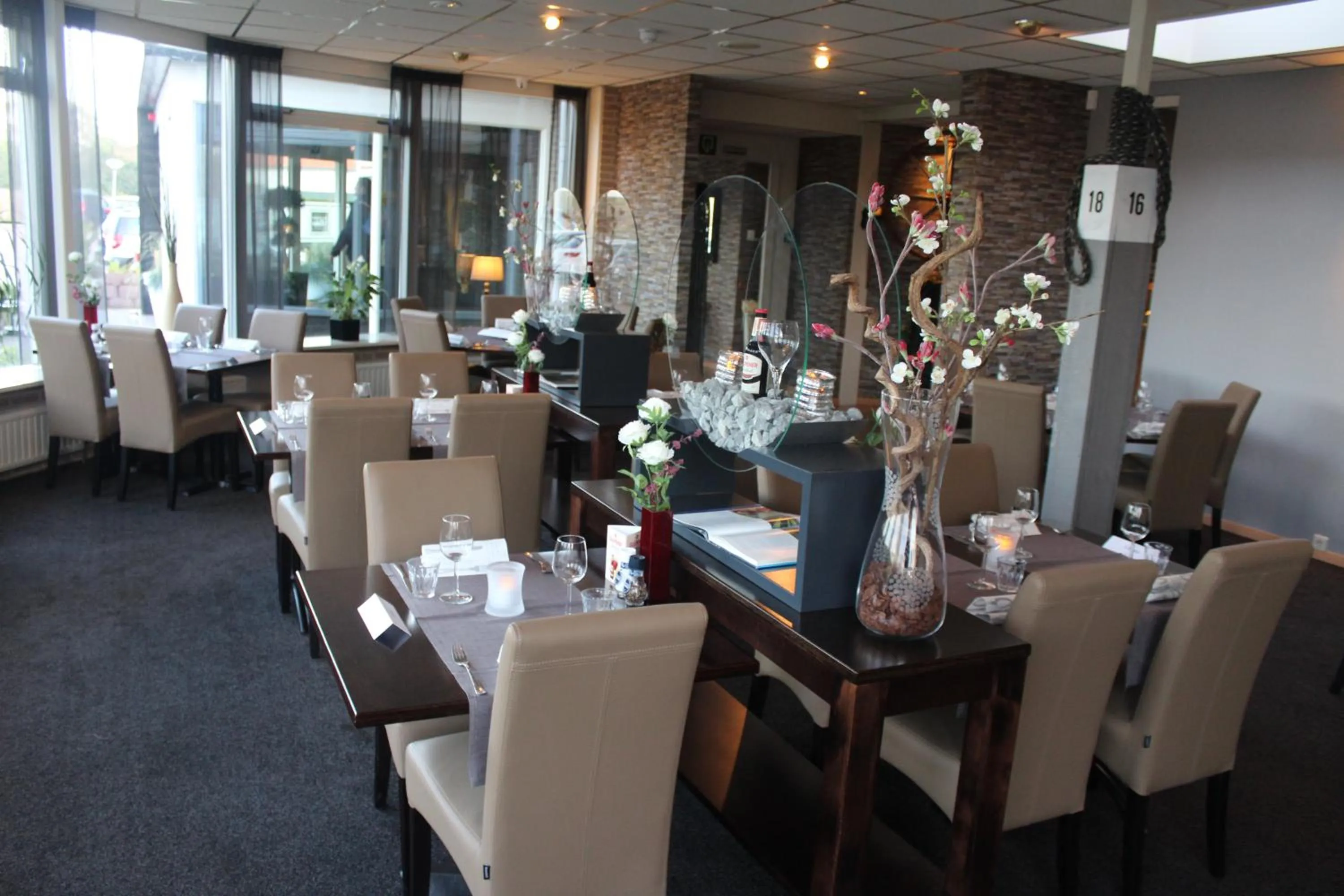 Restaurant/places to eat in Hotel Restaurant 't Klokje