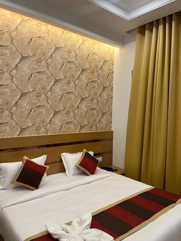 Bed in Hotel Royal Casa