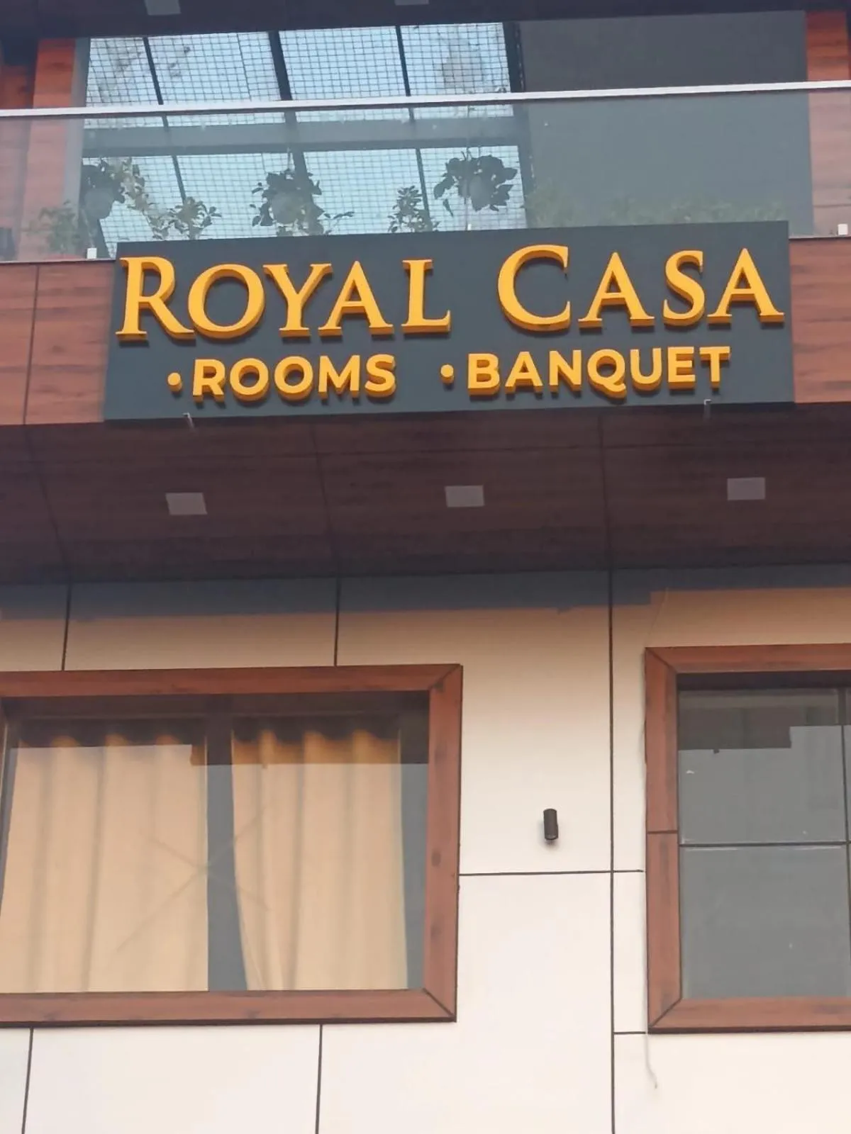 Property logo or sign in Hotel Royal Casa