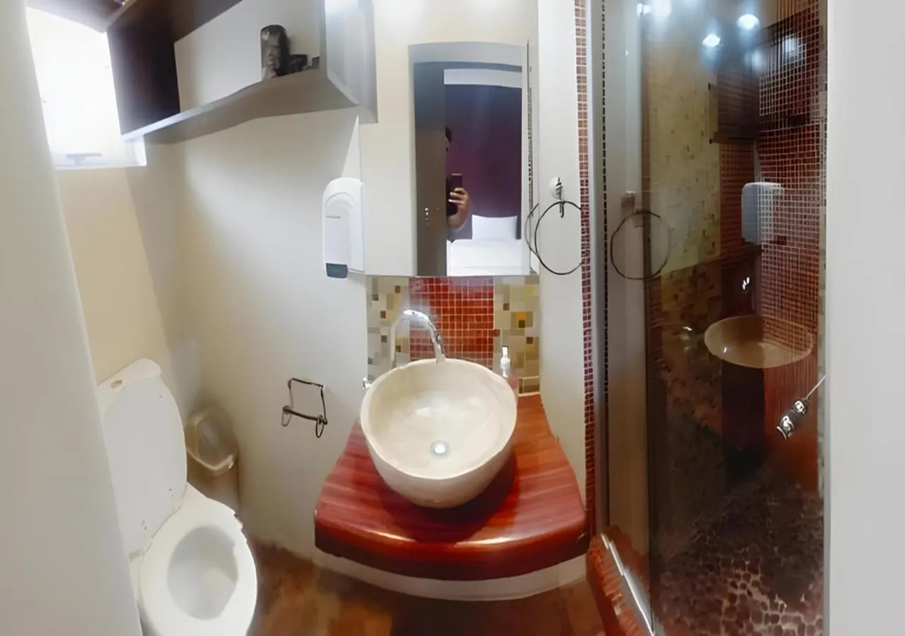 Shower in Durban inn