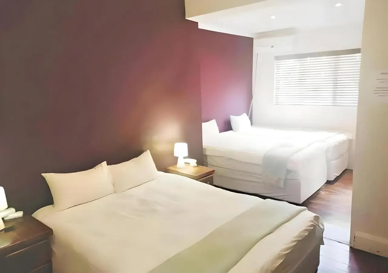 Deluxe Quadruple Room in Durban inn Deluxe Quadruple Room in Durban inn