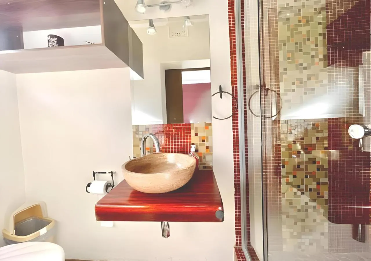 Shower in Durban inn