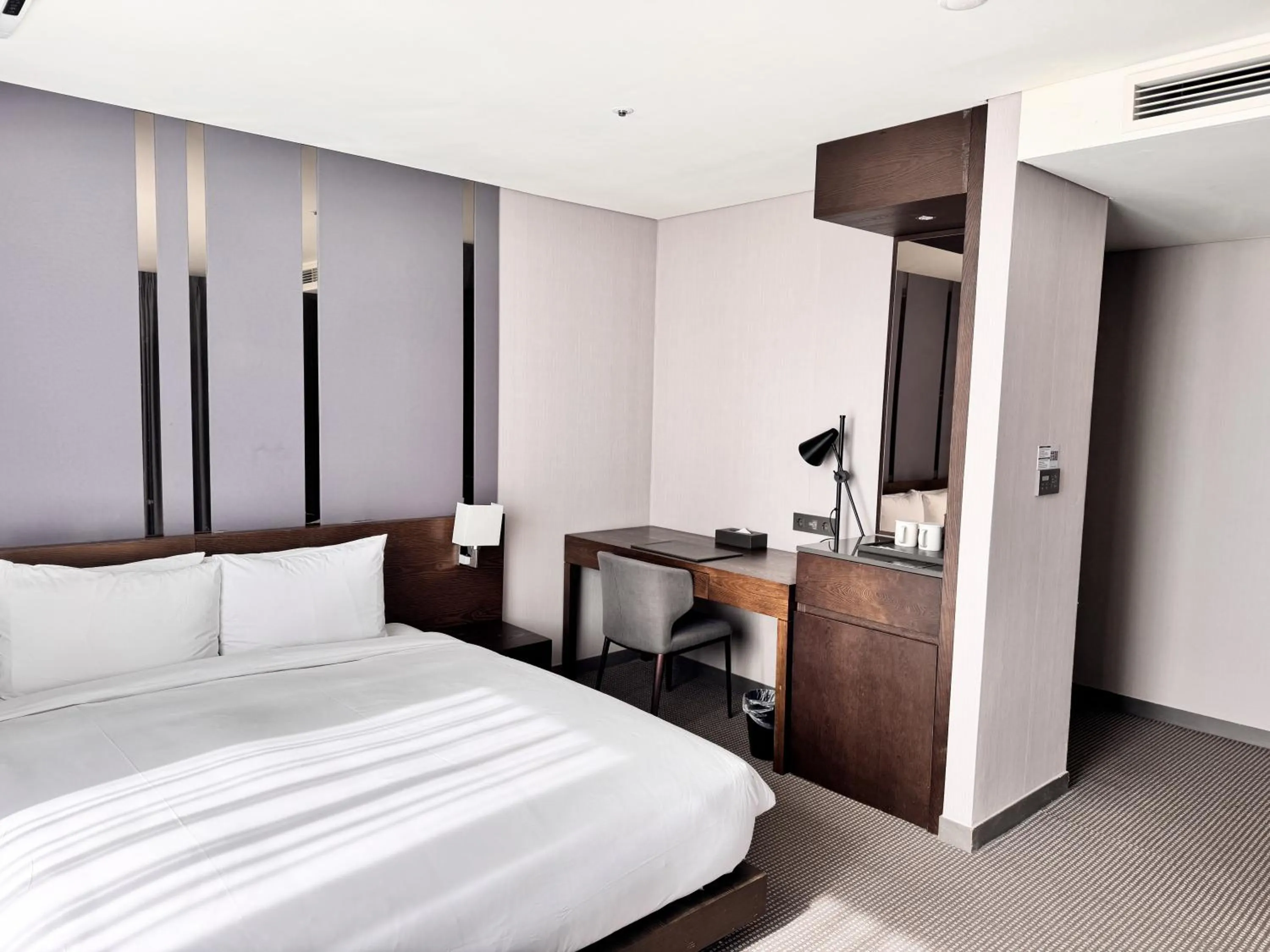 Bedroom, Bed in Centum Business Hotel