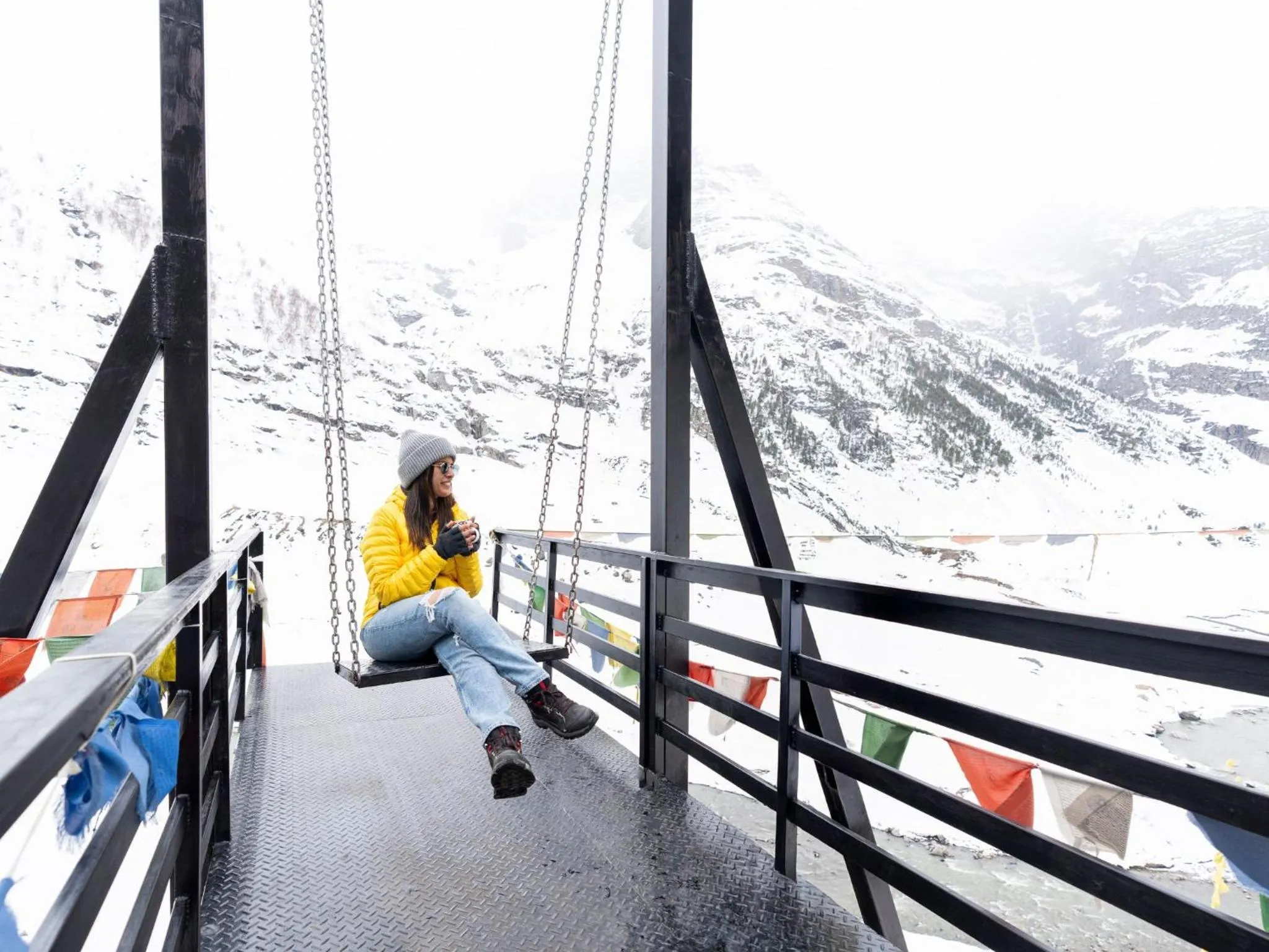 Day in Moustache Koksar Luxuria, Sissu