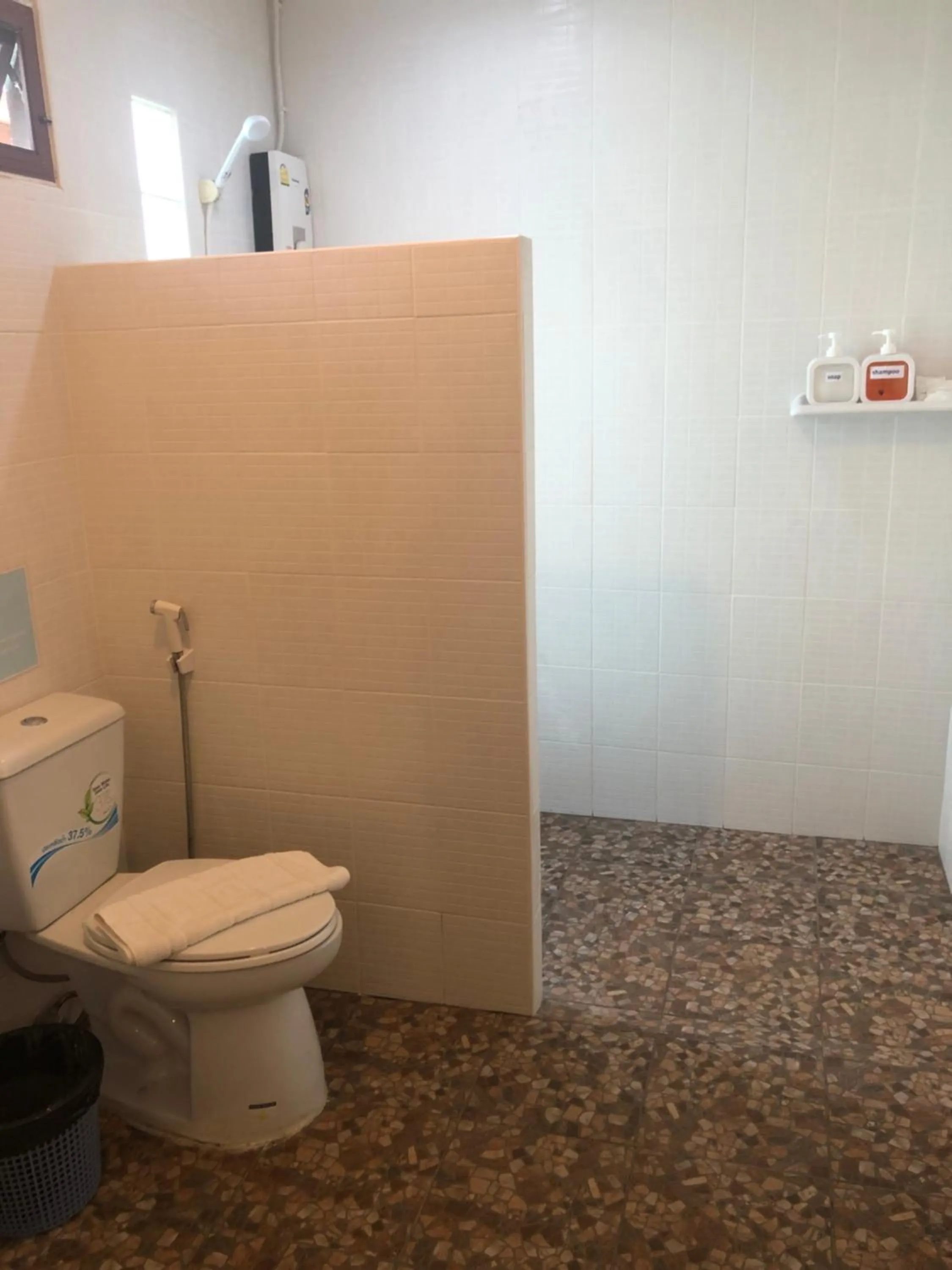 Bathroom in Lanta Wanida Resort