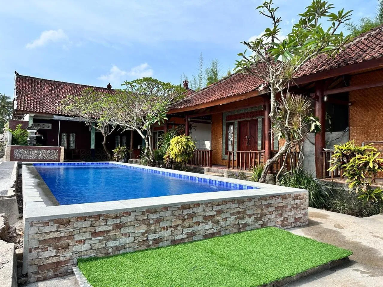 Pool view in Krisna Bungalows and Restaurant