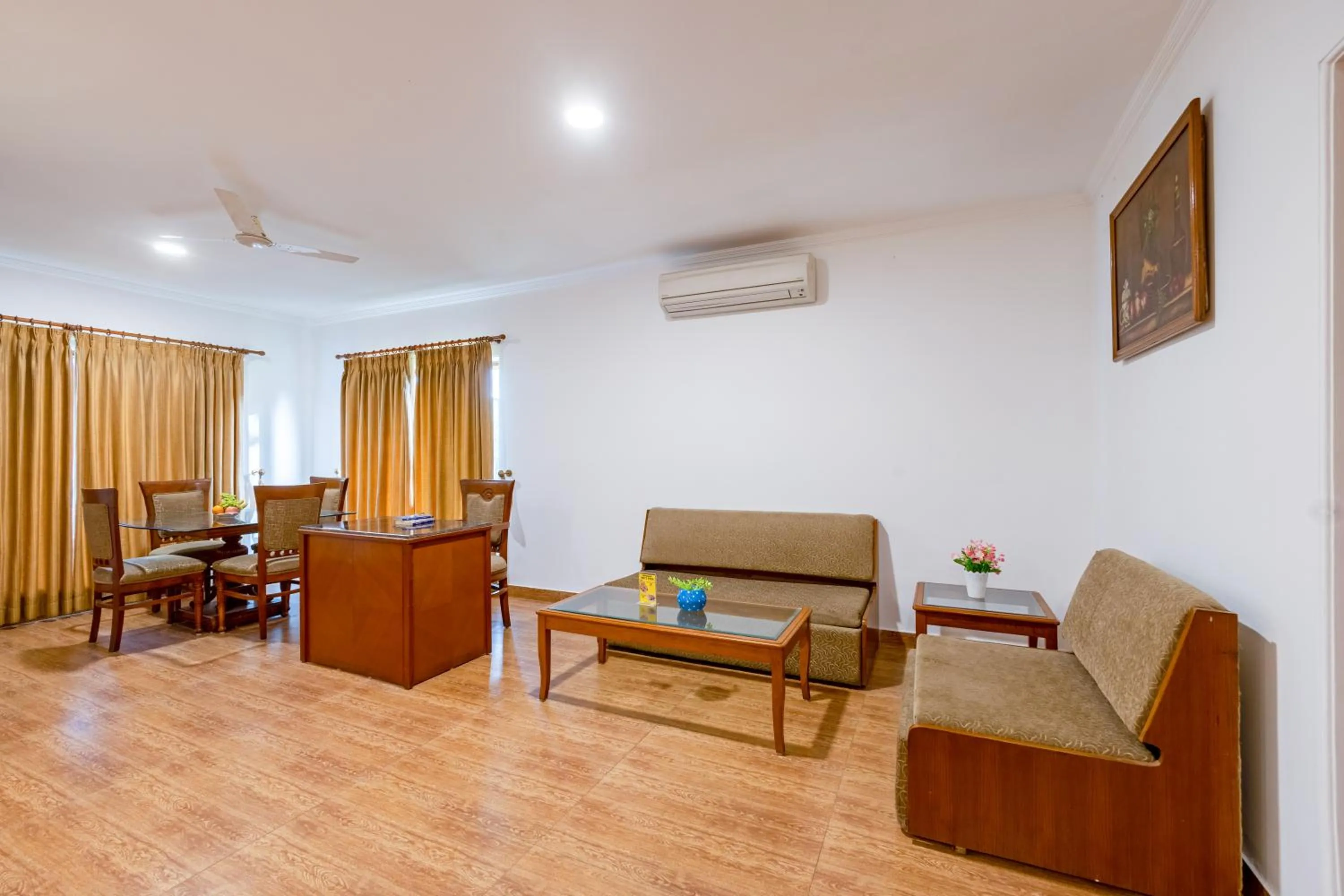 Seating area in Aapno Ghar Resort & Amusement Park