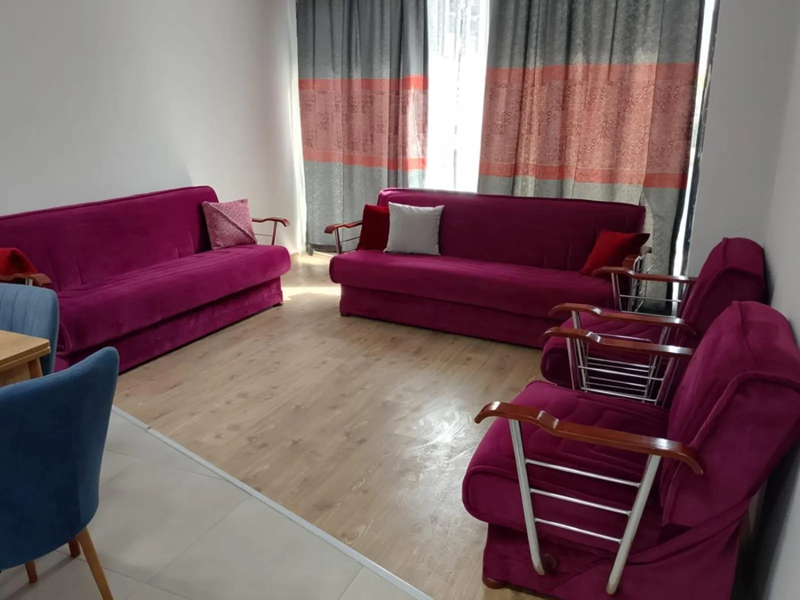 Old Town Grand Apart Hotel