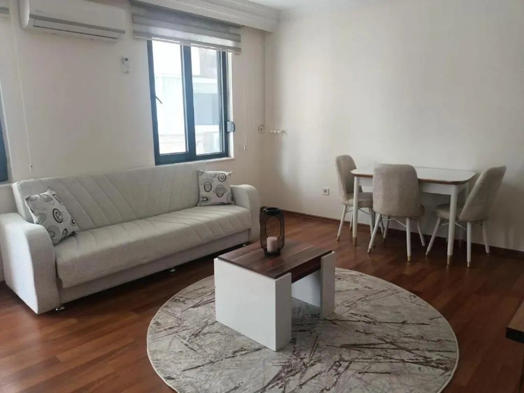 Old Town Grand Apart Hotel