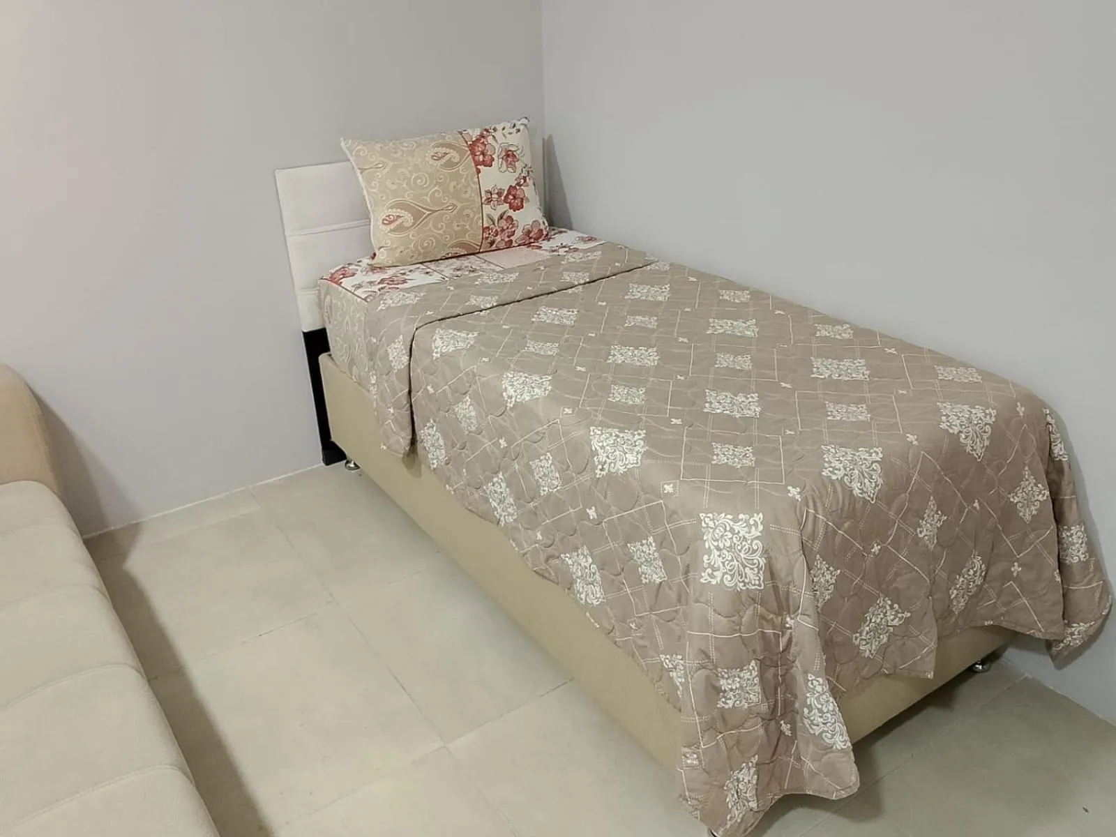 Bed in Old Town Grand Apart Hotel