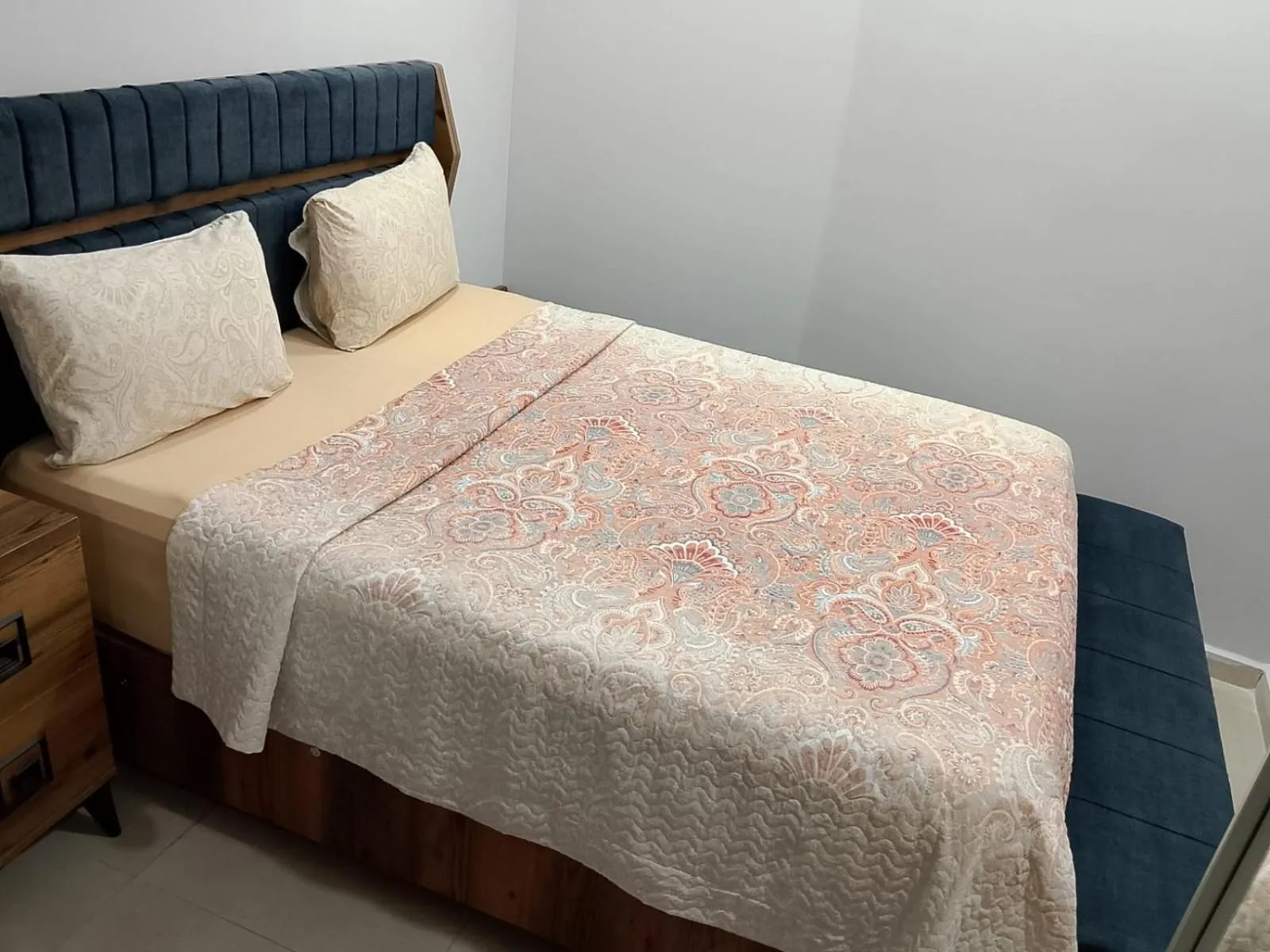 Bed in Old Town Grand Apart Hotel