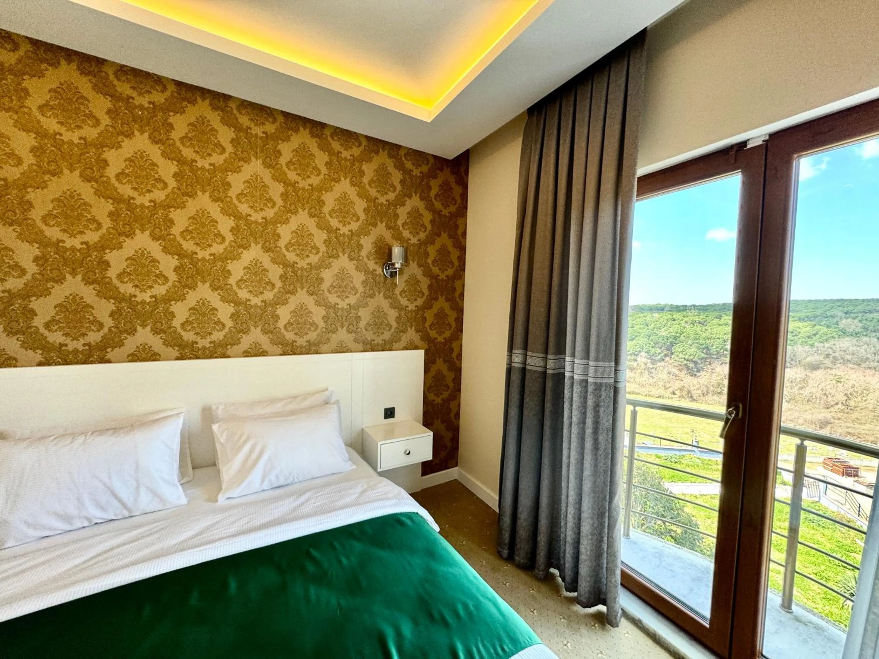 Bed in Green Roof Boutique Hotel & SPA Istanbul Airport