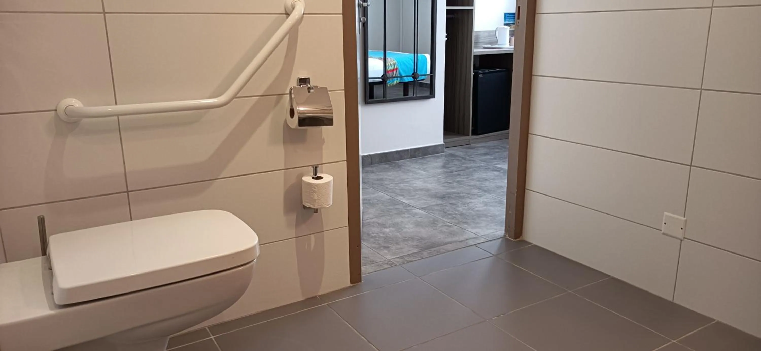 Shower in Hotel Le Majestic Canet plage