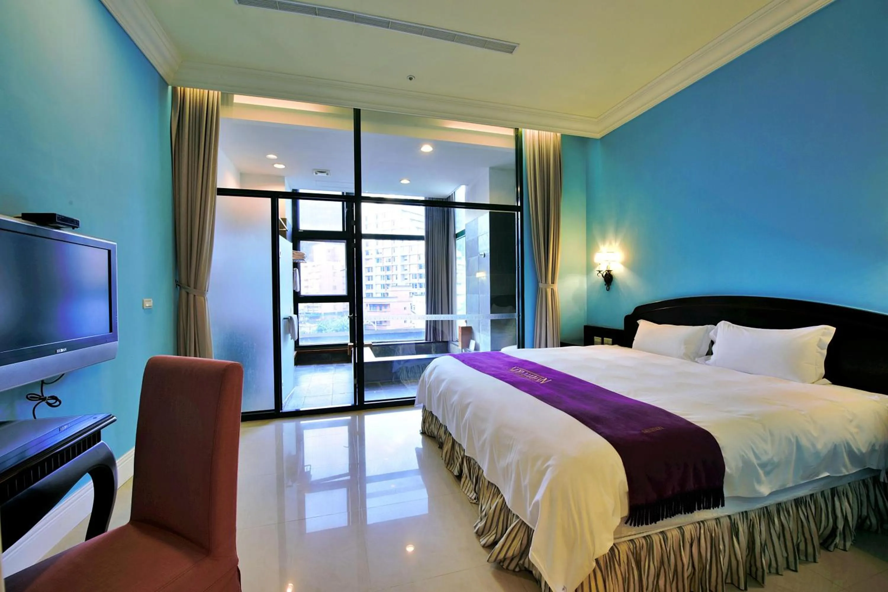 Bed in Muen Hot Spring Hotel