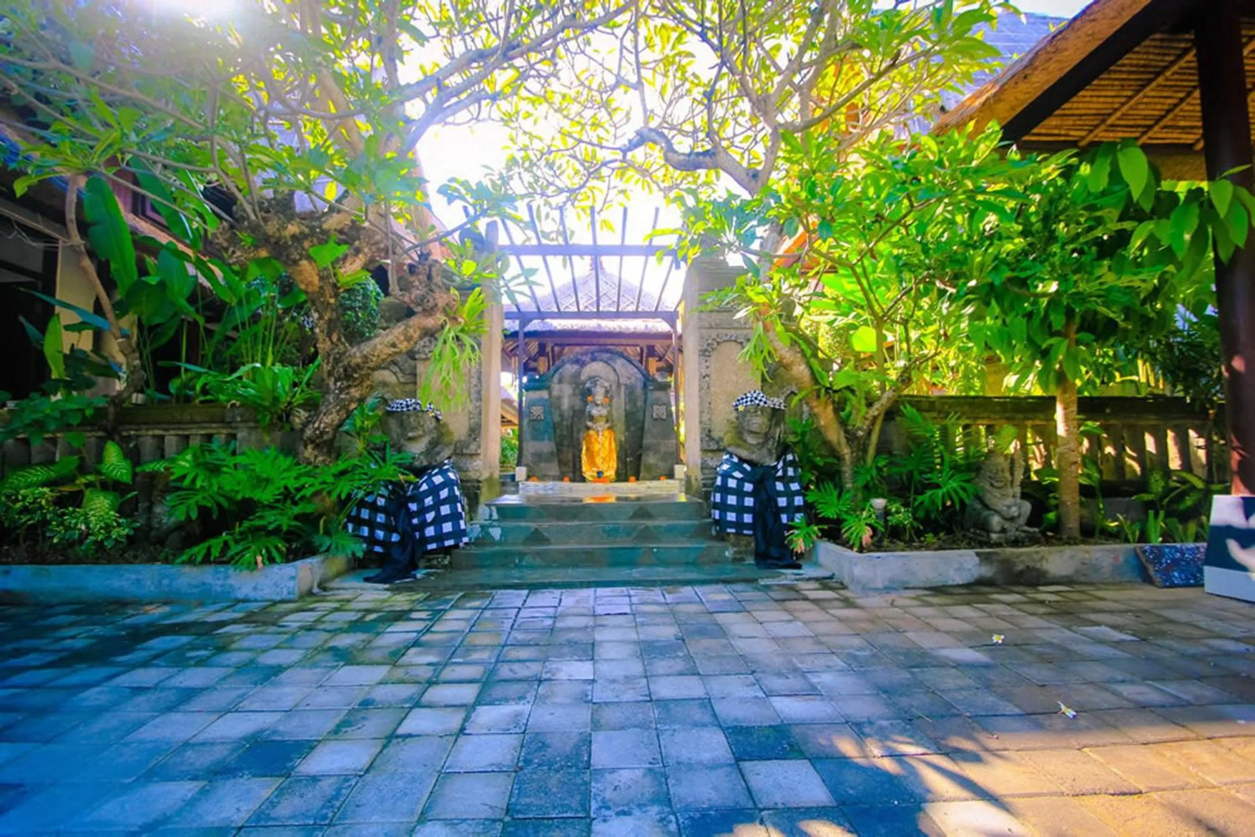 Facade/entrance in Radiant Jepun Villa