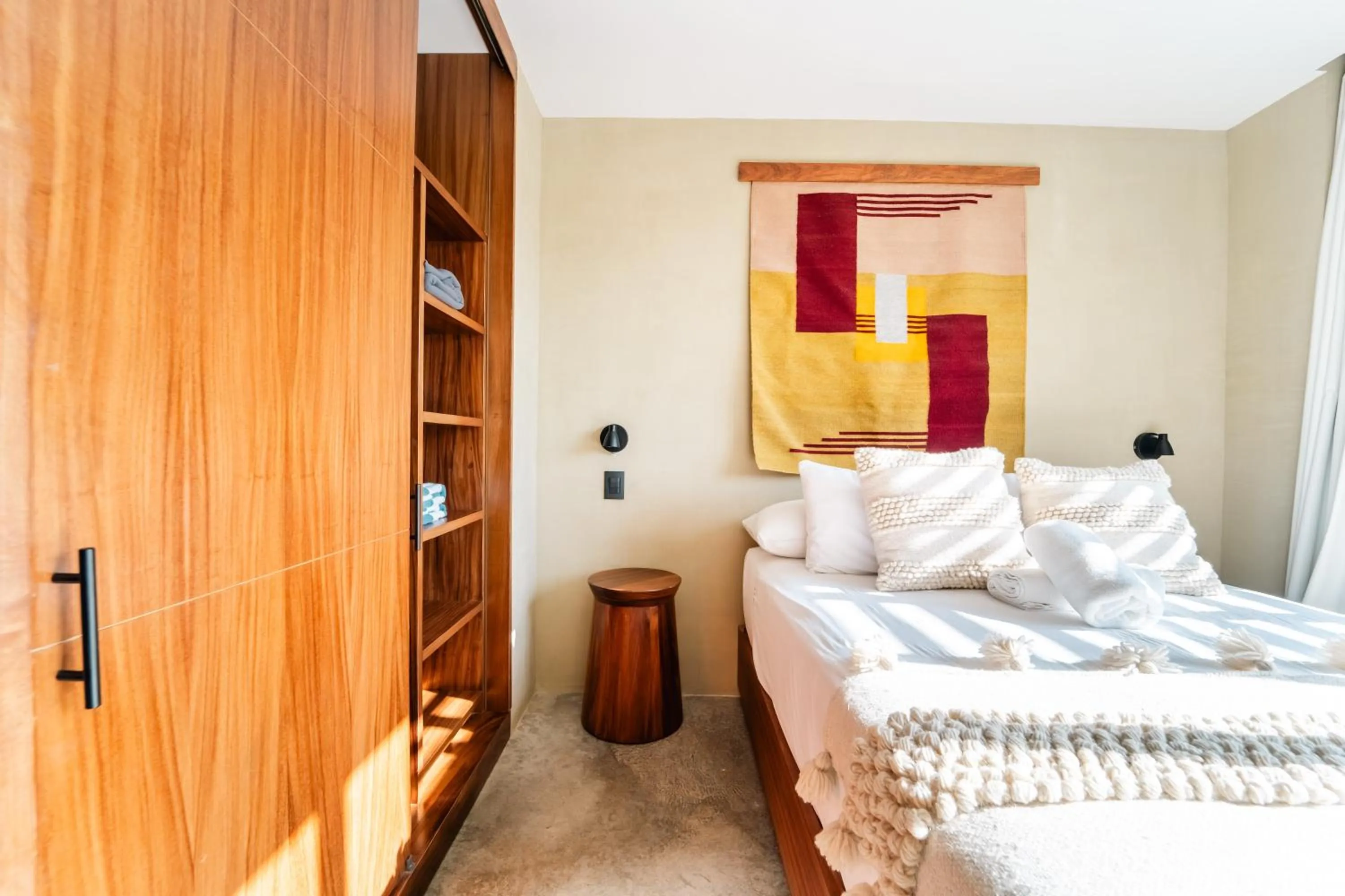 Bed in Maramara Centro