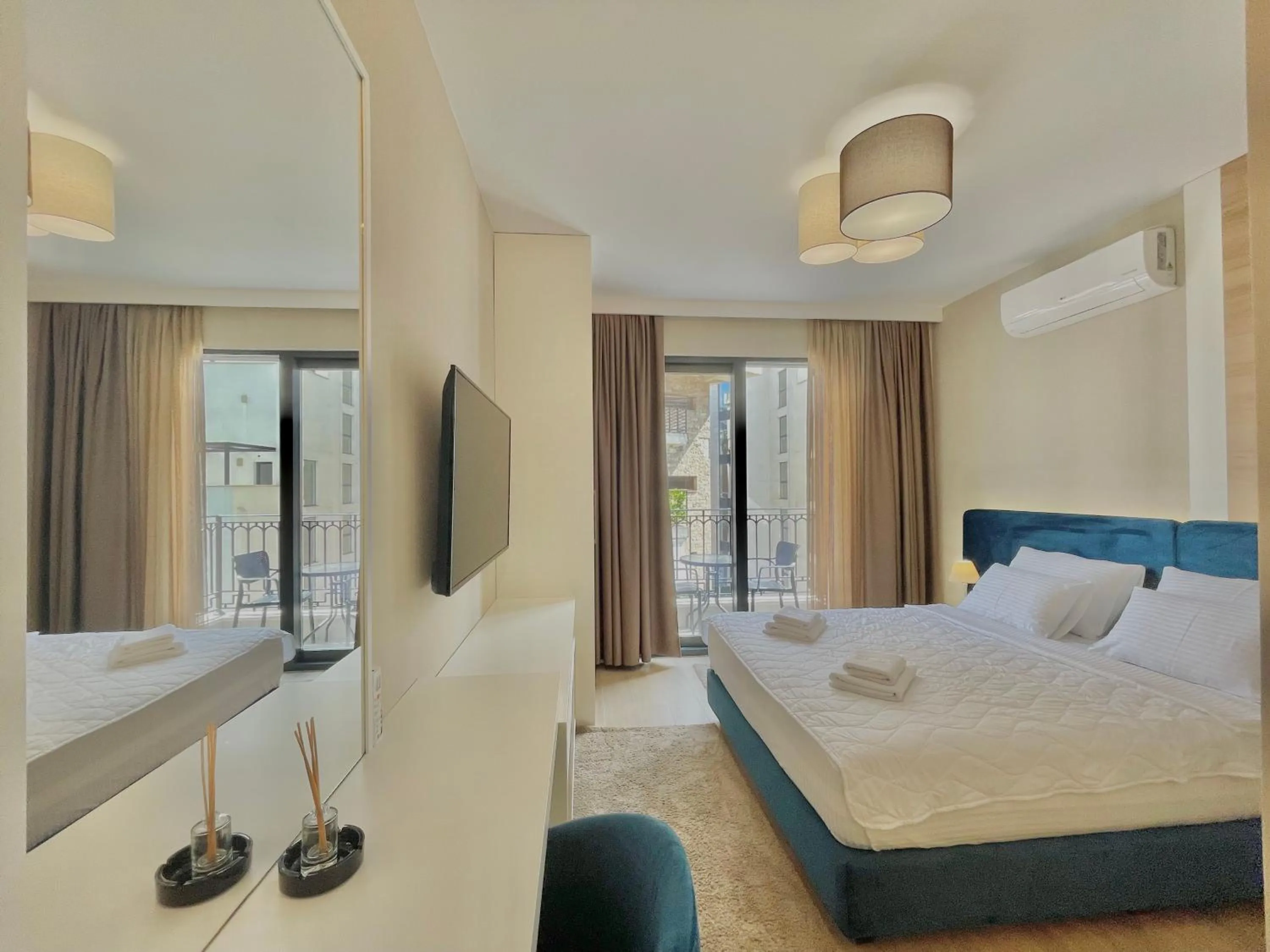 Bedroom, Bed in Comfort Apartments Pasha