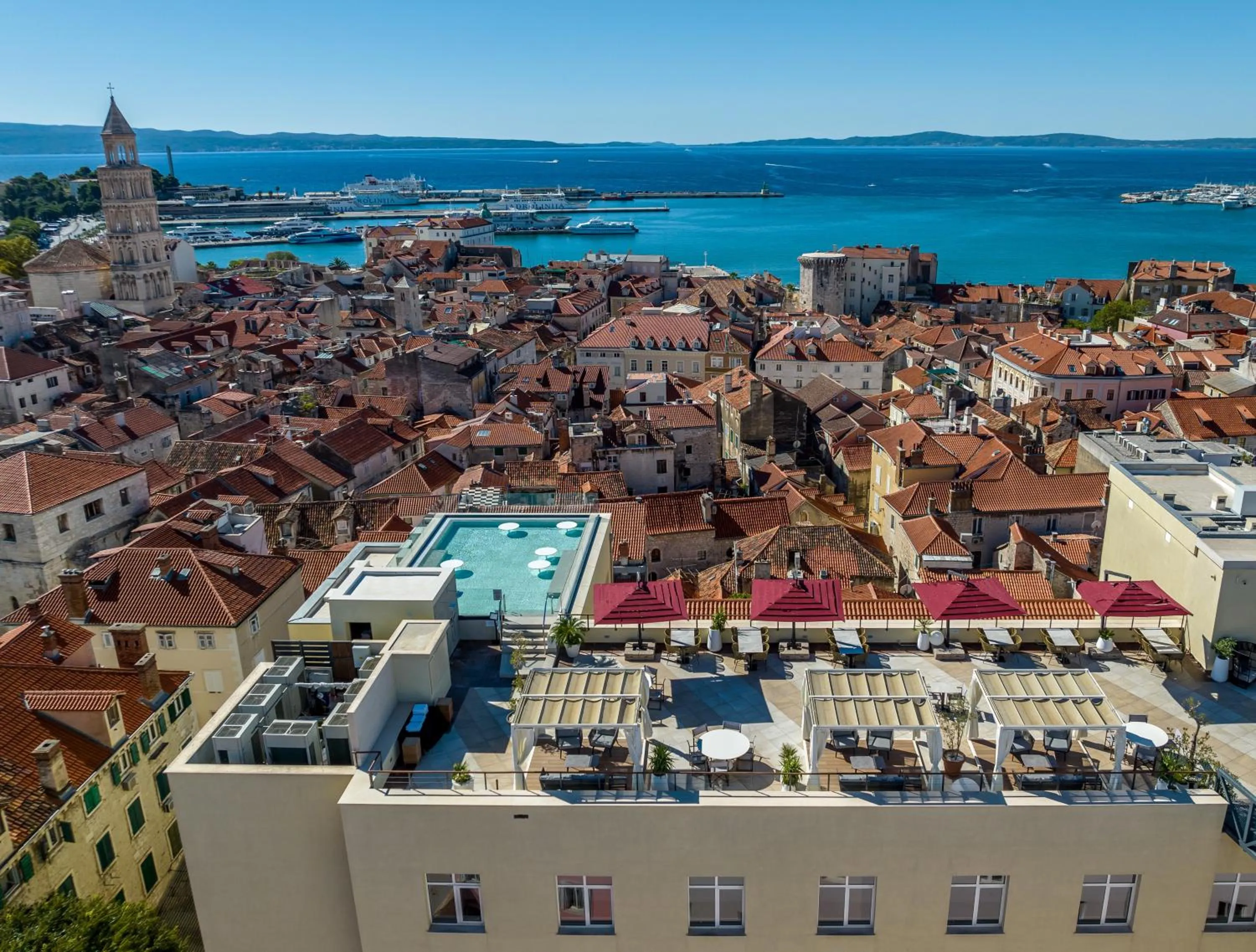 Lounge or bar in Cornaro Hotel