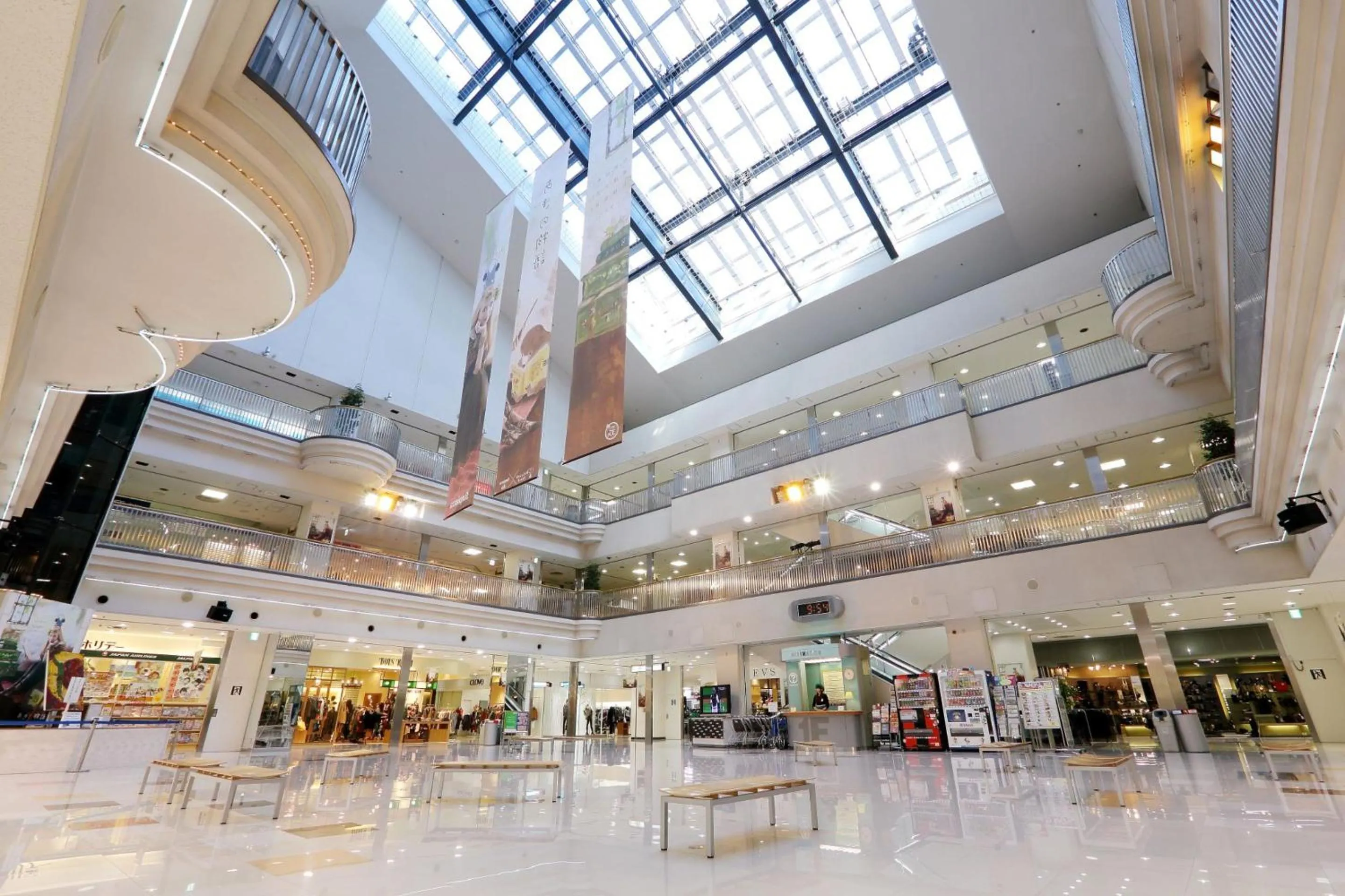 Shopping Area in Hotel Emisia Sapporo