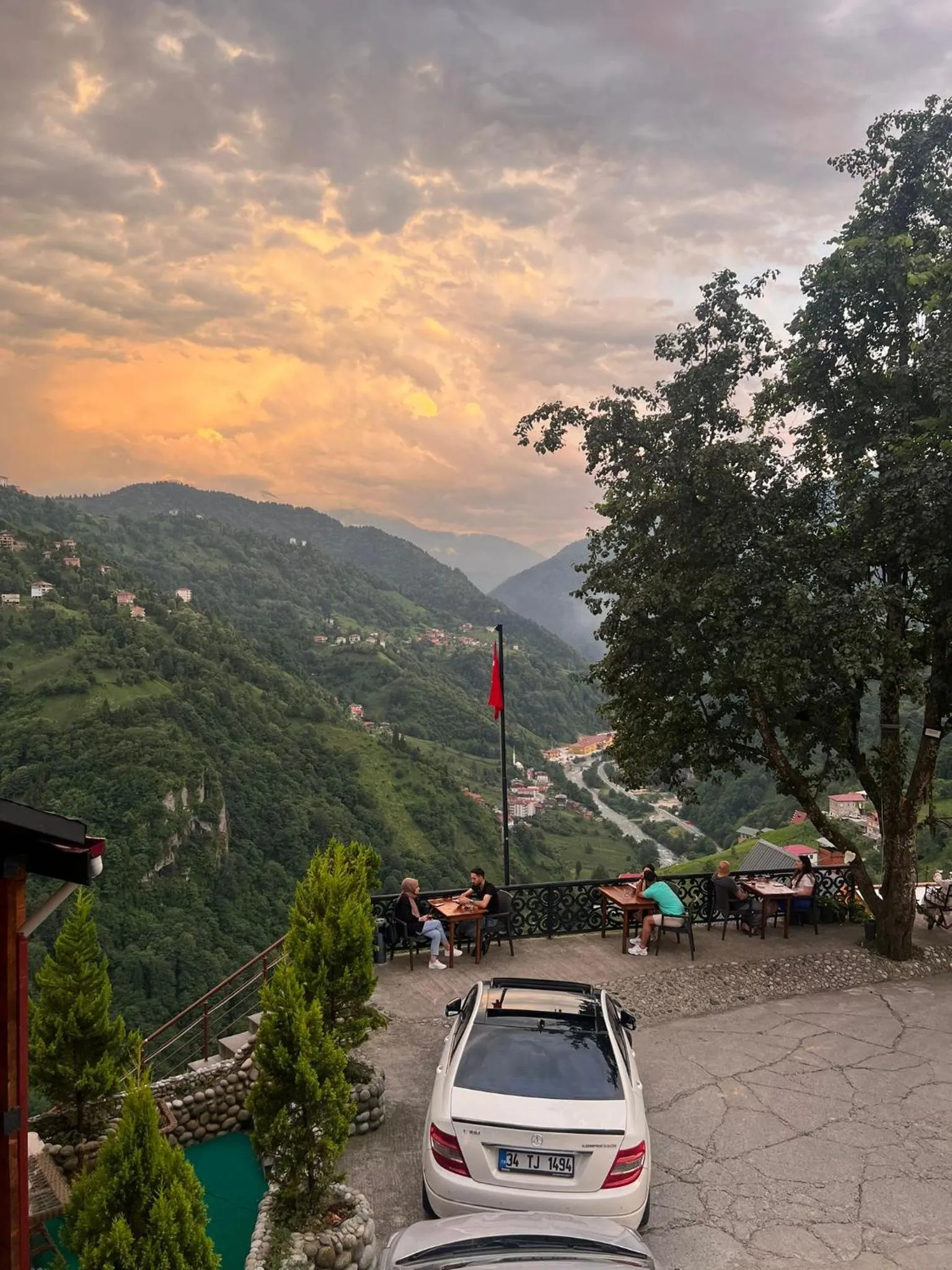 Property building in Peruma otel