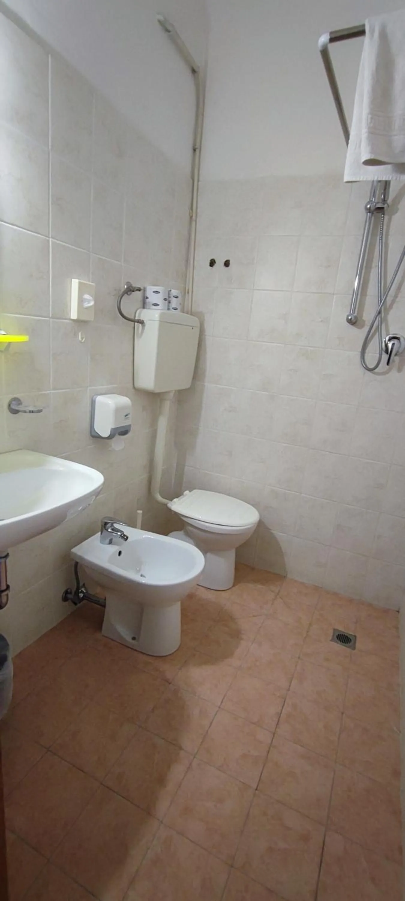 Bathroom in Hotel Zeus Lido di Classe Room Only