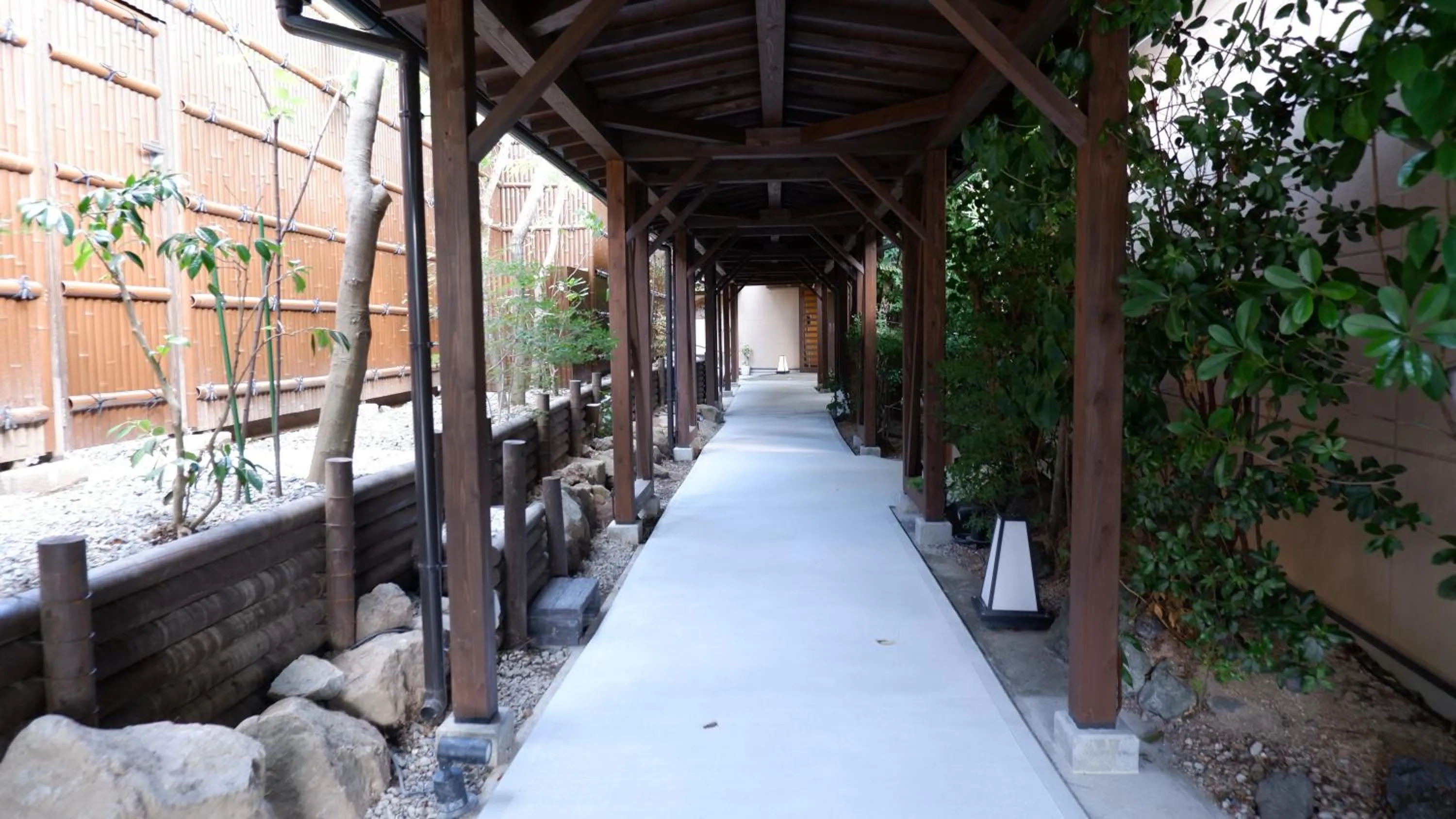 Hanare no yado Kamigakure