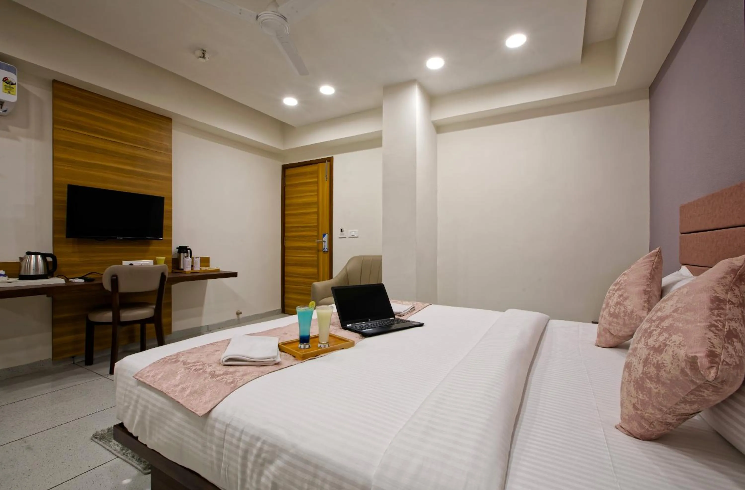 Bed in HOTEL AURELLIA