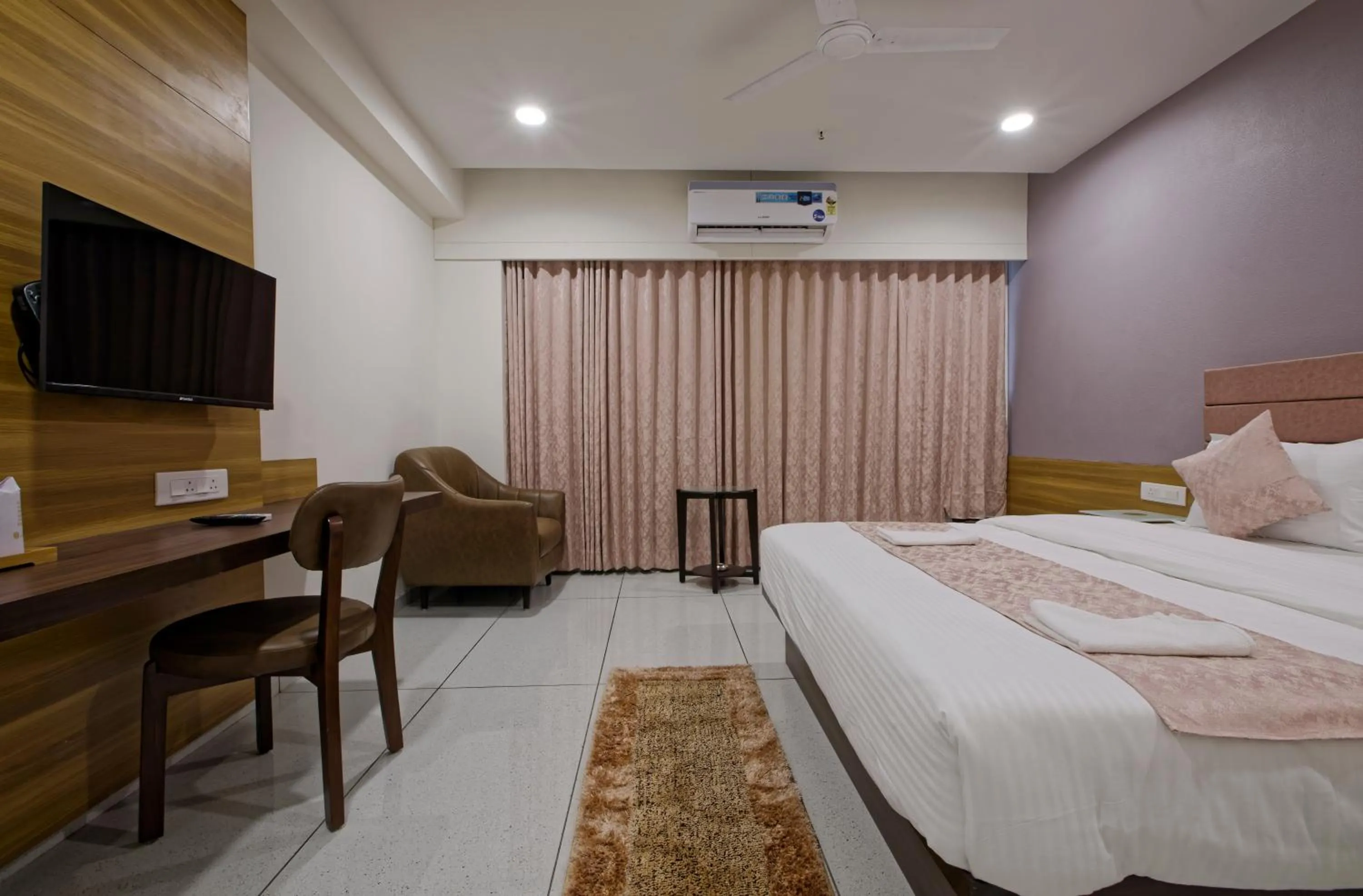 Bed in HOTEL AURELLIA