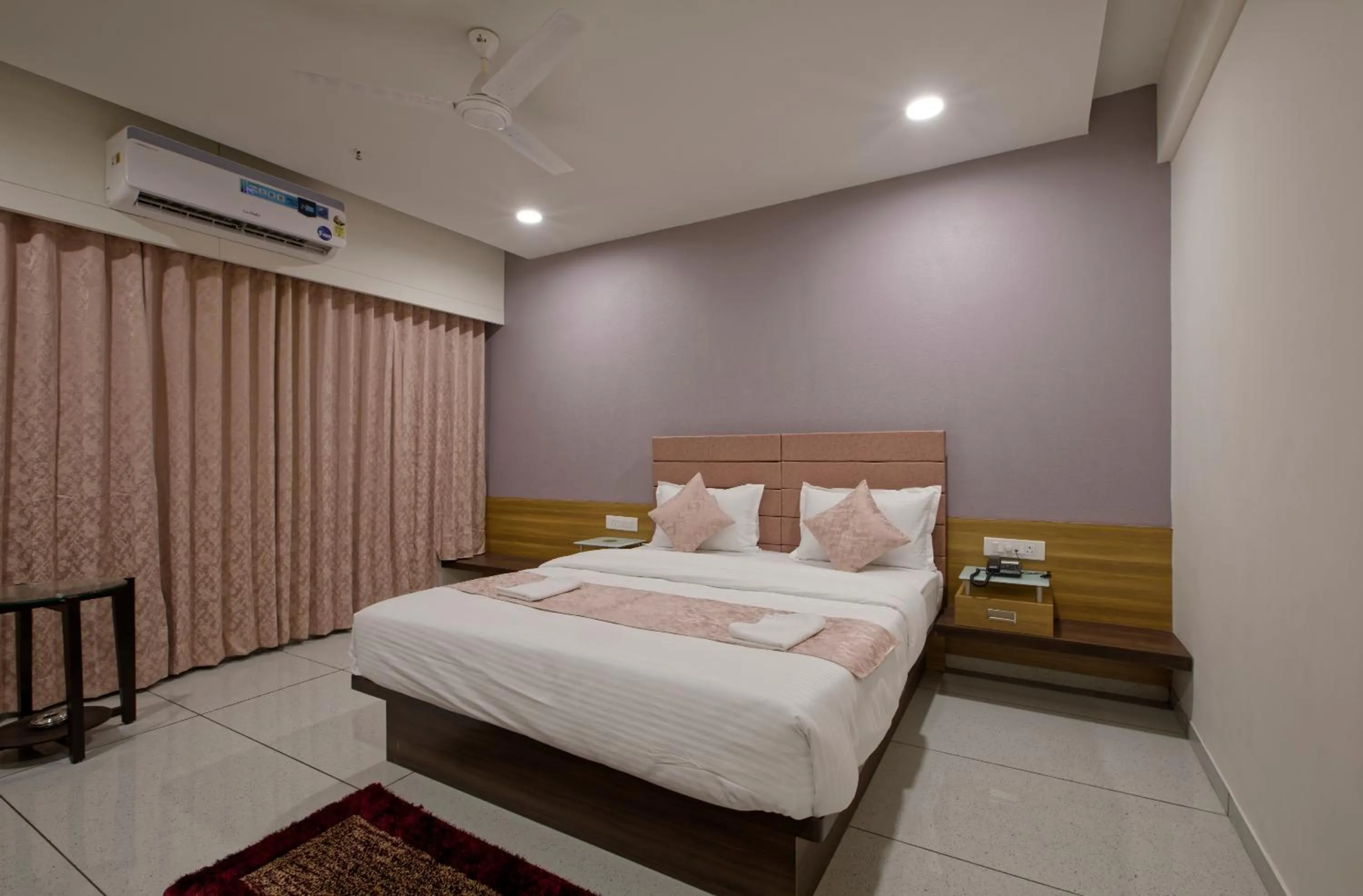 Bed in HOTEL AURELLIA