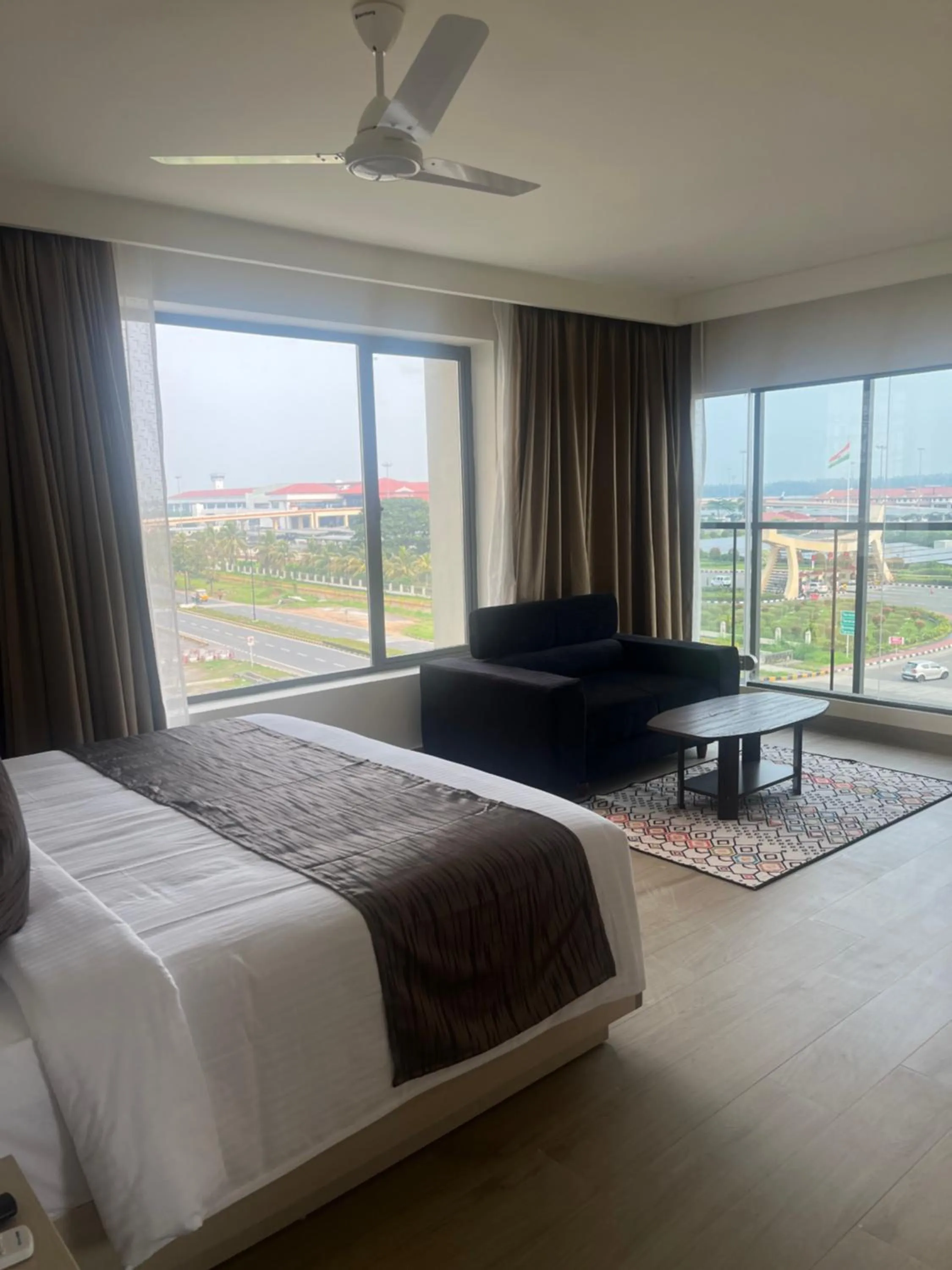 Photo of the whole room, Bed in PRESIDENCY AIRPORT HOTEL