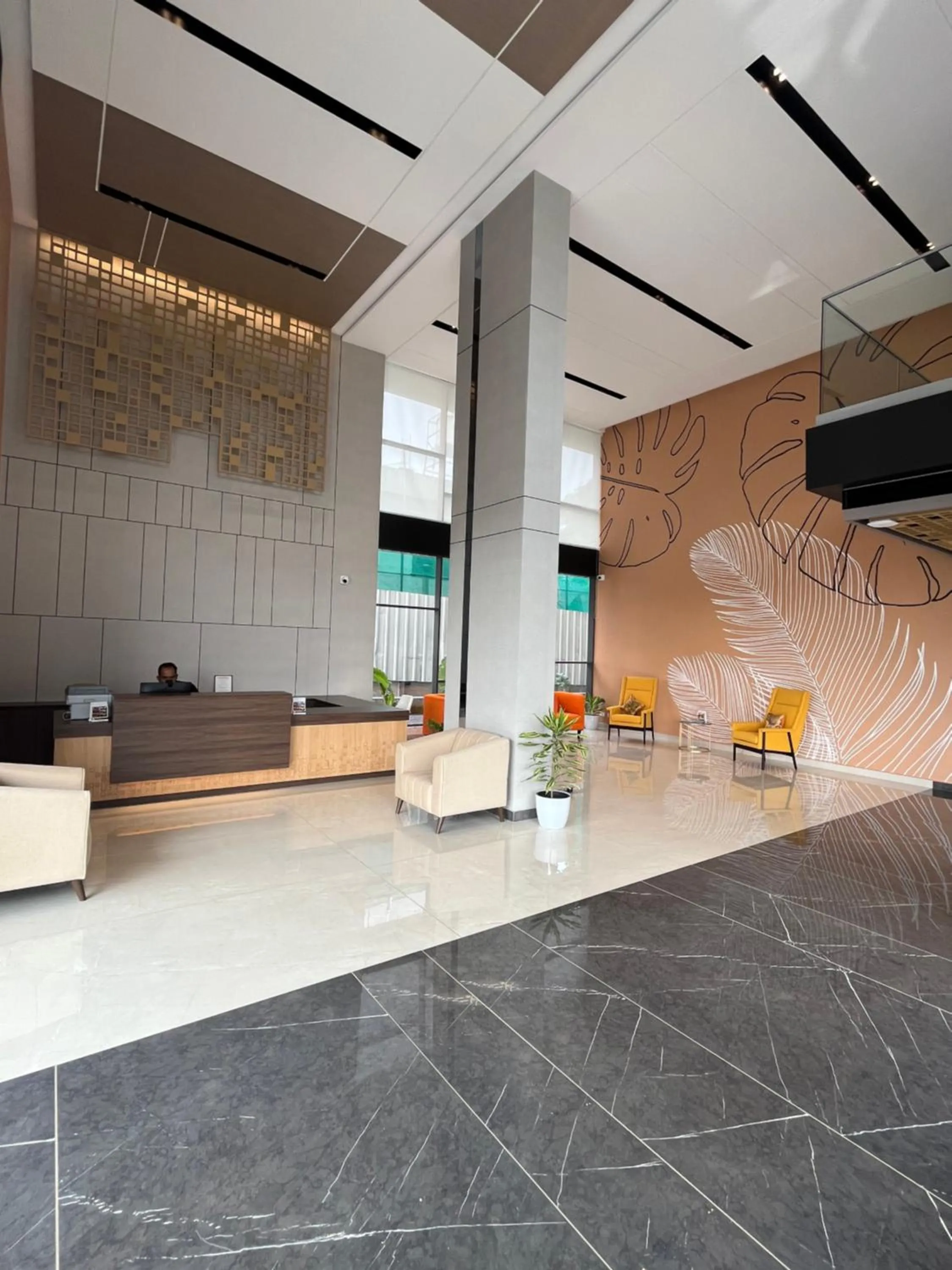 Lobby or reception in PRESIDENCY AIRPORT HOTEL
