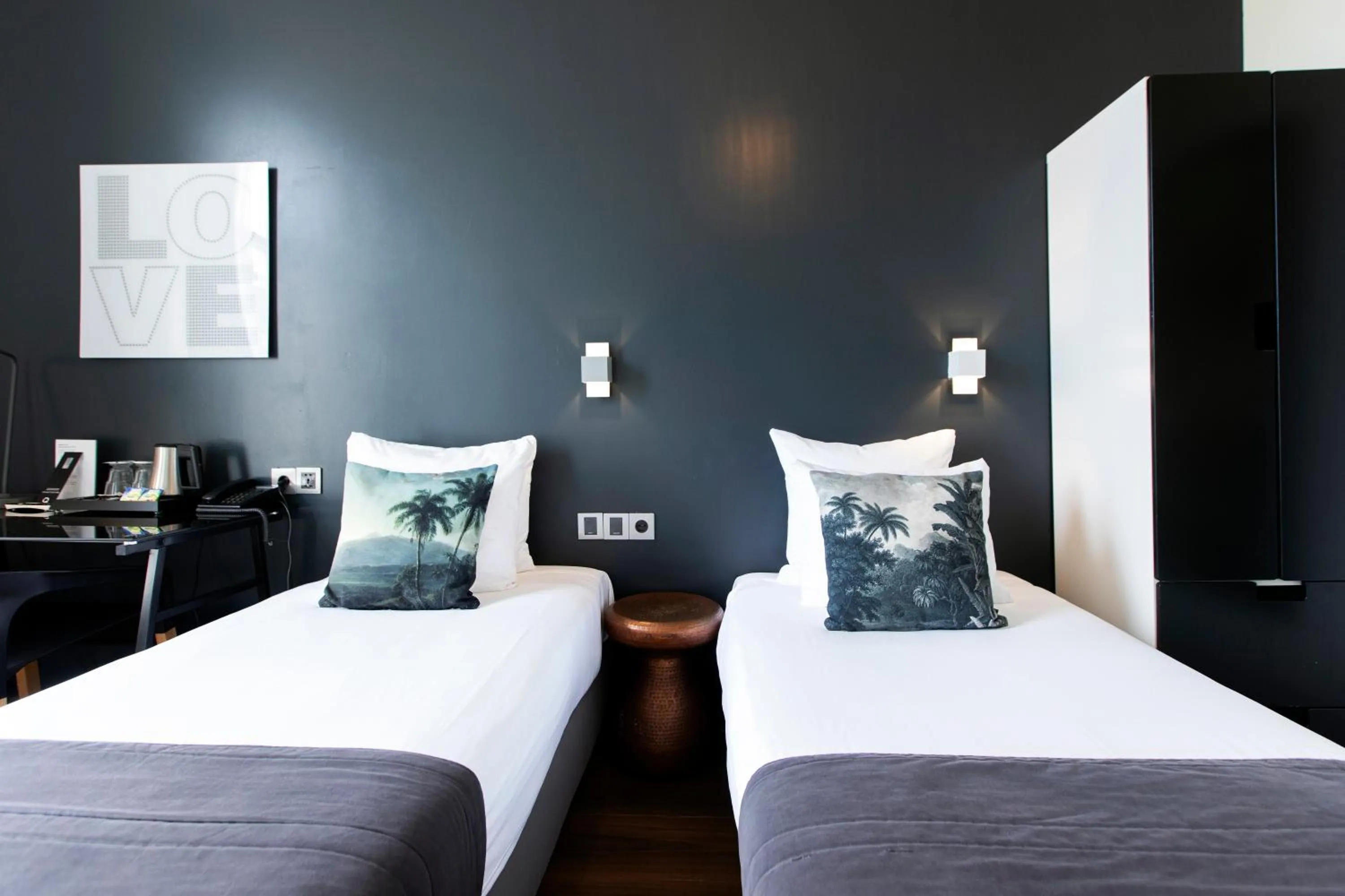 Bed in Quentin Amsterdam Hotel