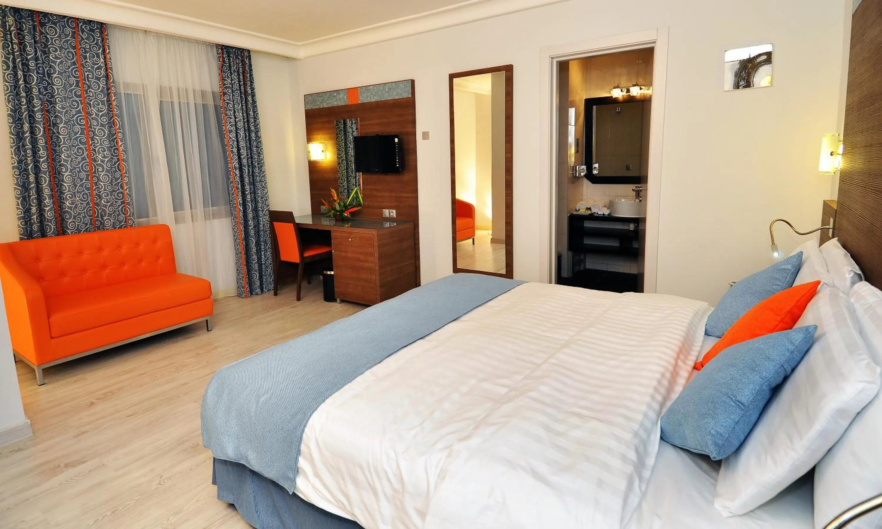 Bedroom, Bed in Benin Royal Hotel