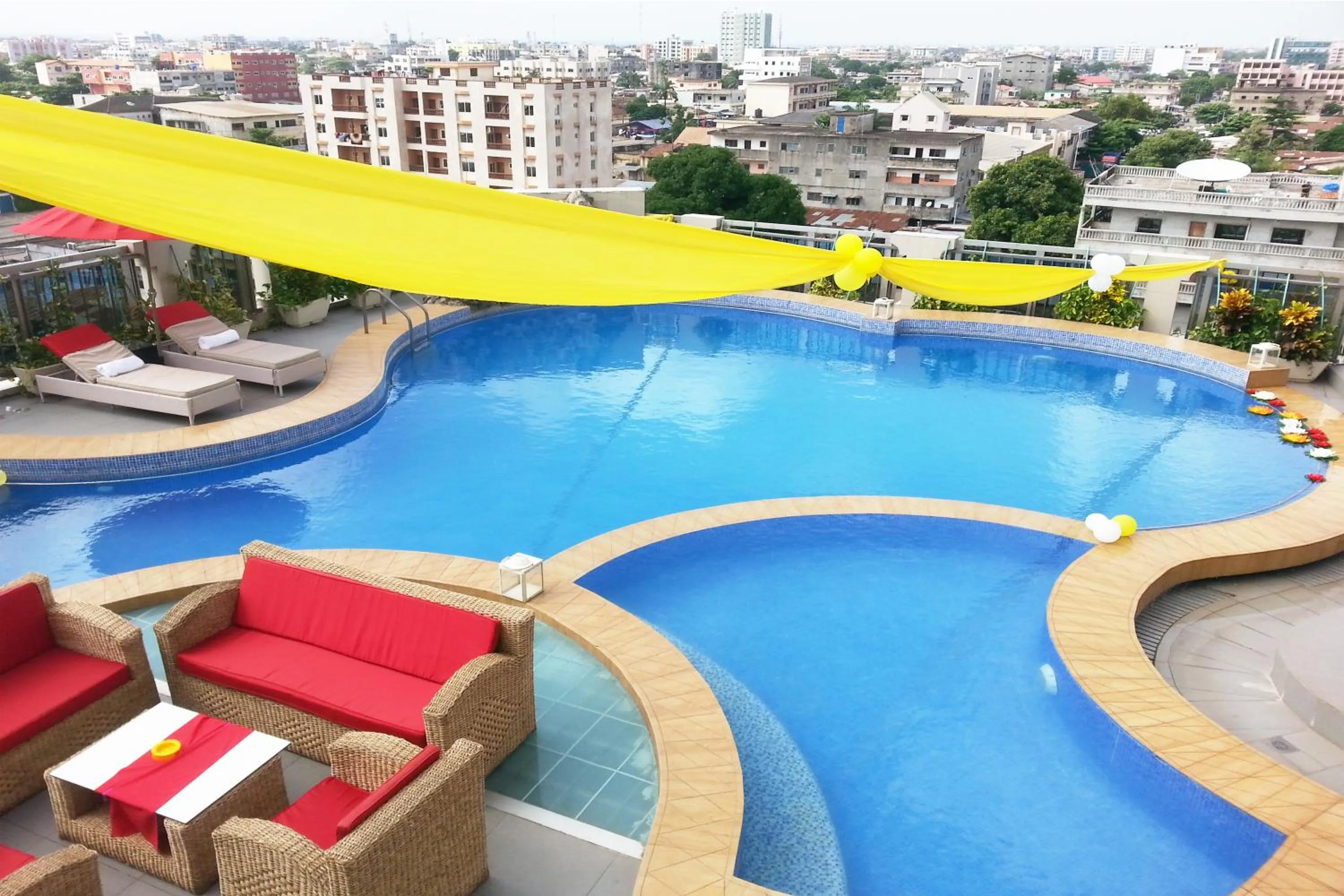 Swimming pool in Benin Royal Hotel