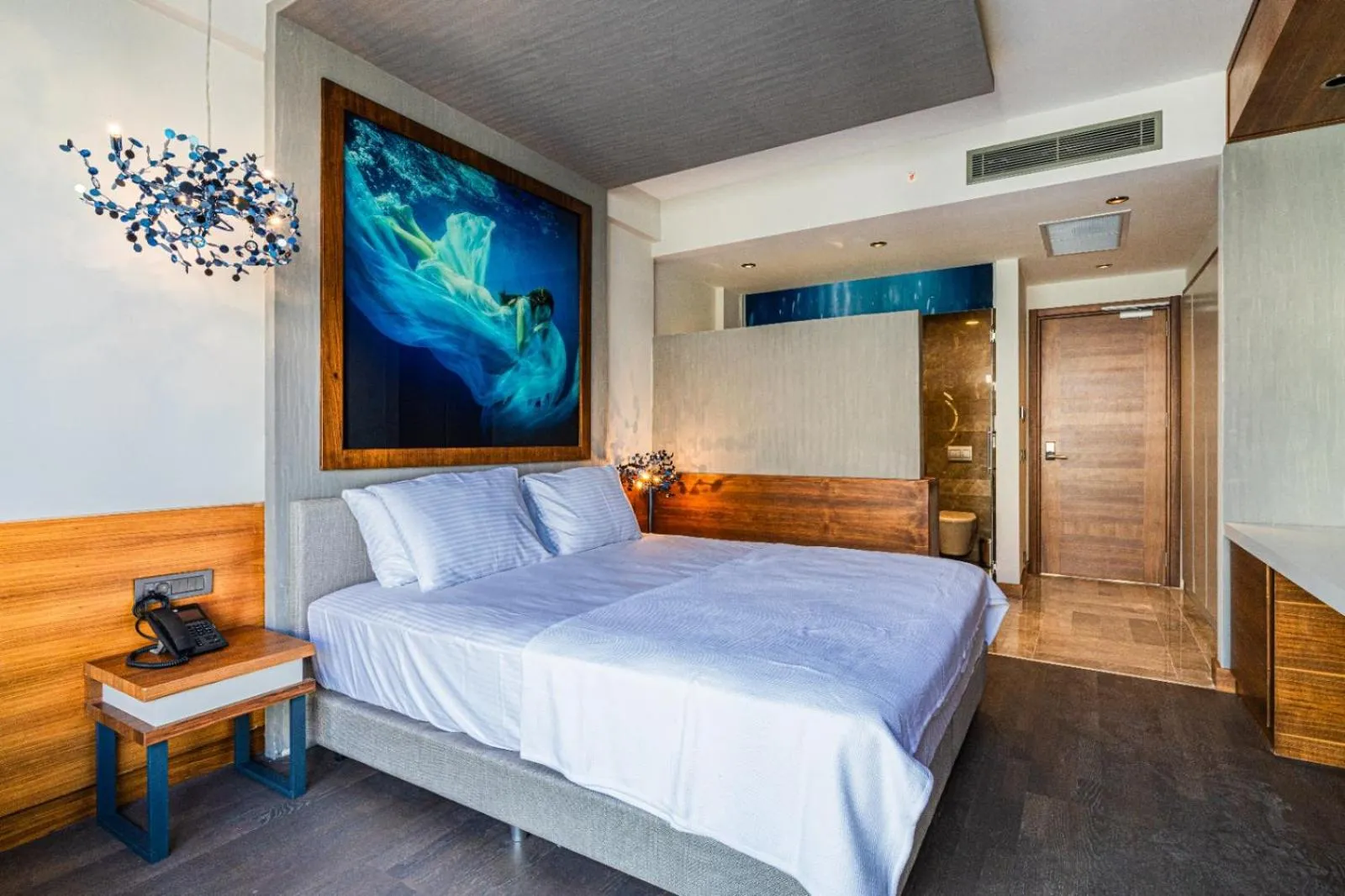 Bed in Gözegir Hotel