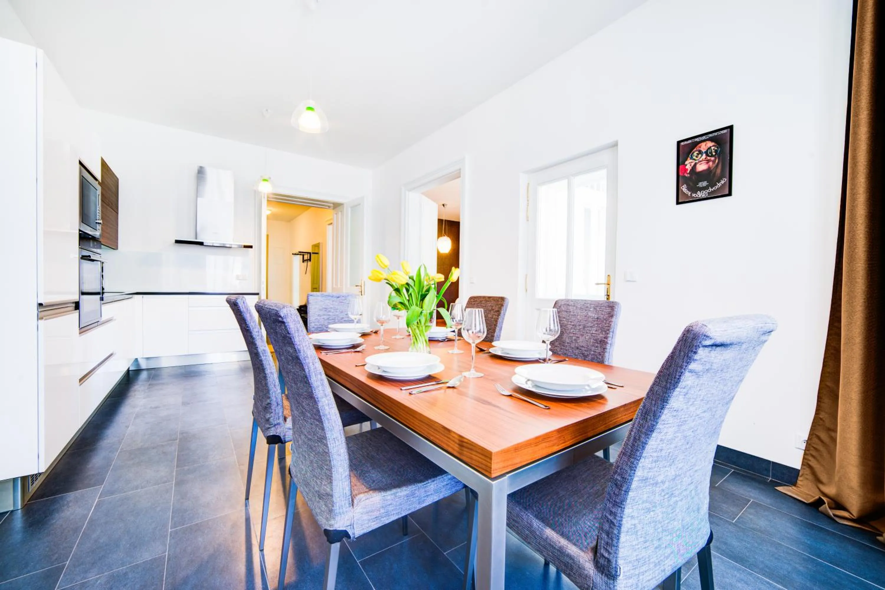 Dining area in Bishop Apartments