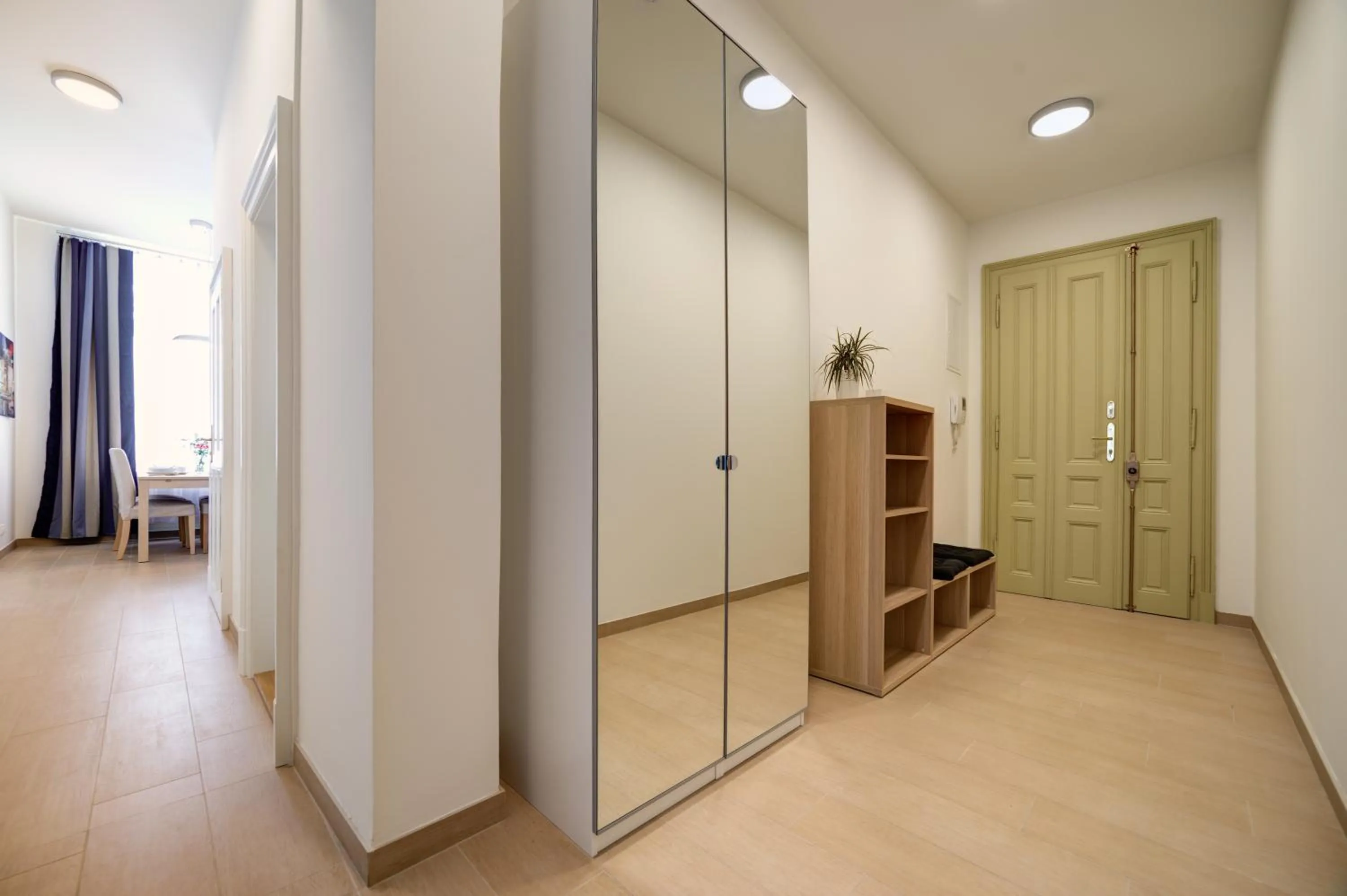 Decorative detail in Bishop Apartments