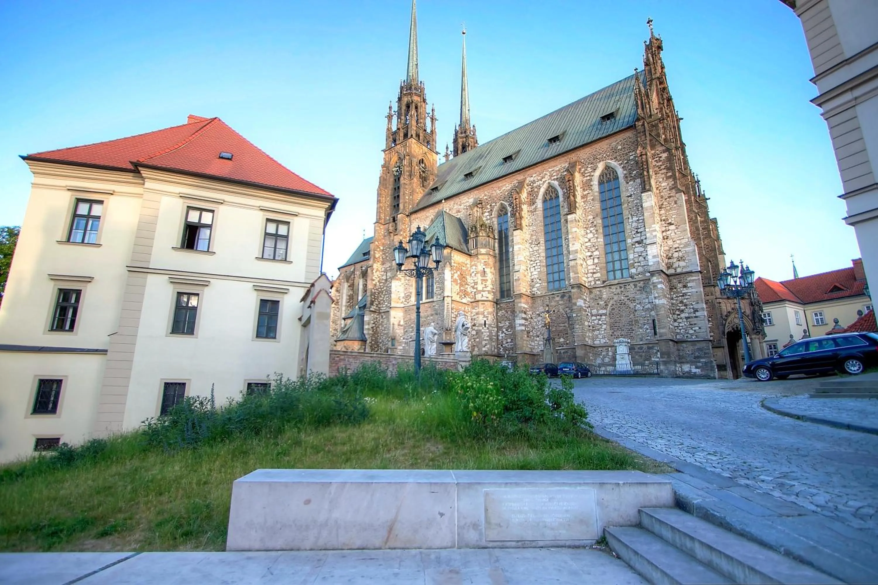 Day in Bishop Apartments