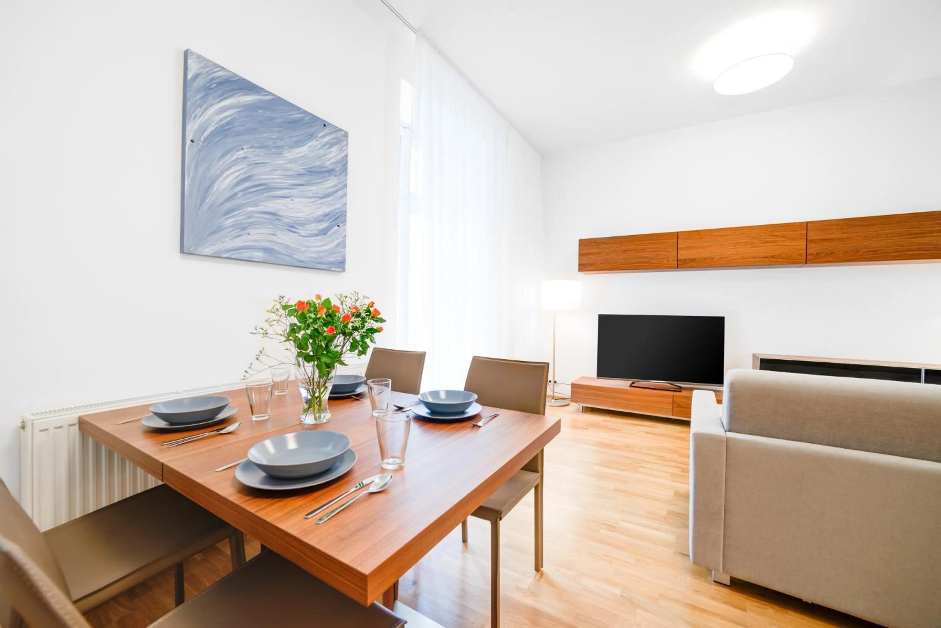 Dining area in Bishop Apartments